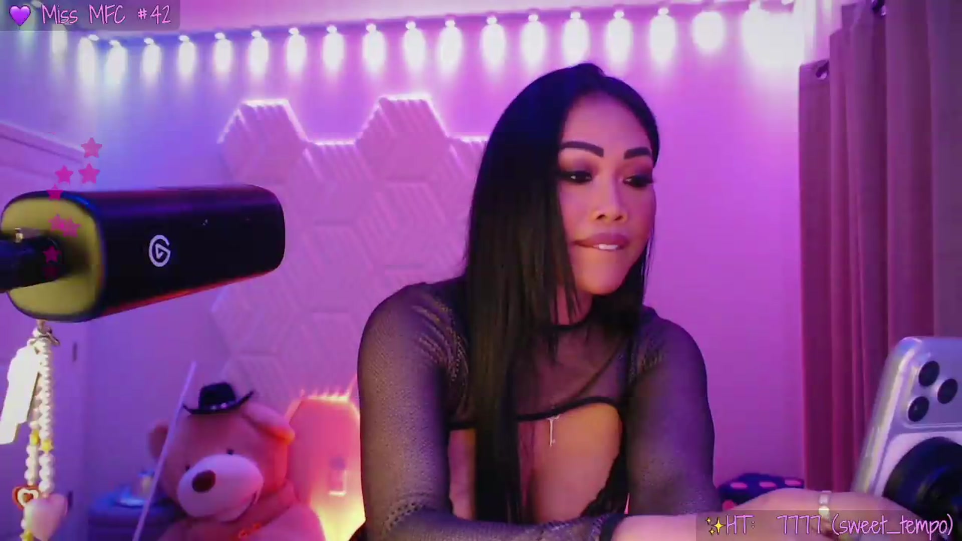 Gallery image thumbnail from SinCityVEE's myfreecams stream on, 08/20/2026, 09:02 image 4 of 20