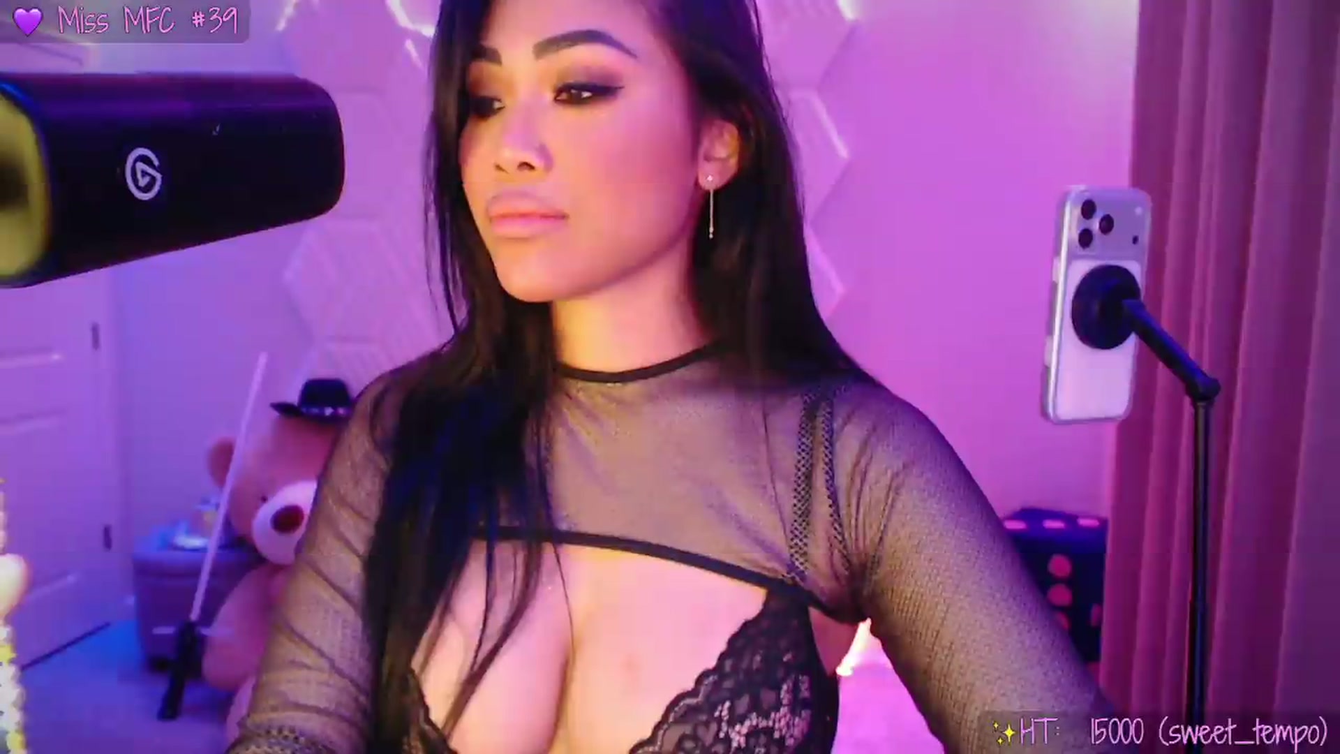 Gallery image thumbnail from SinCityVEE's myfreecams stream on, 08/20/2026, 09:22 image 8 of 20