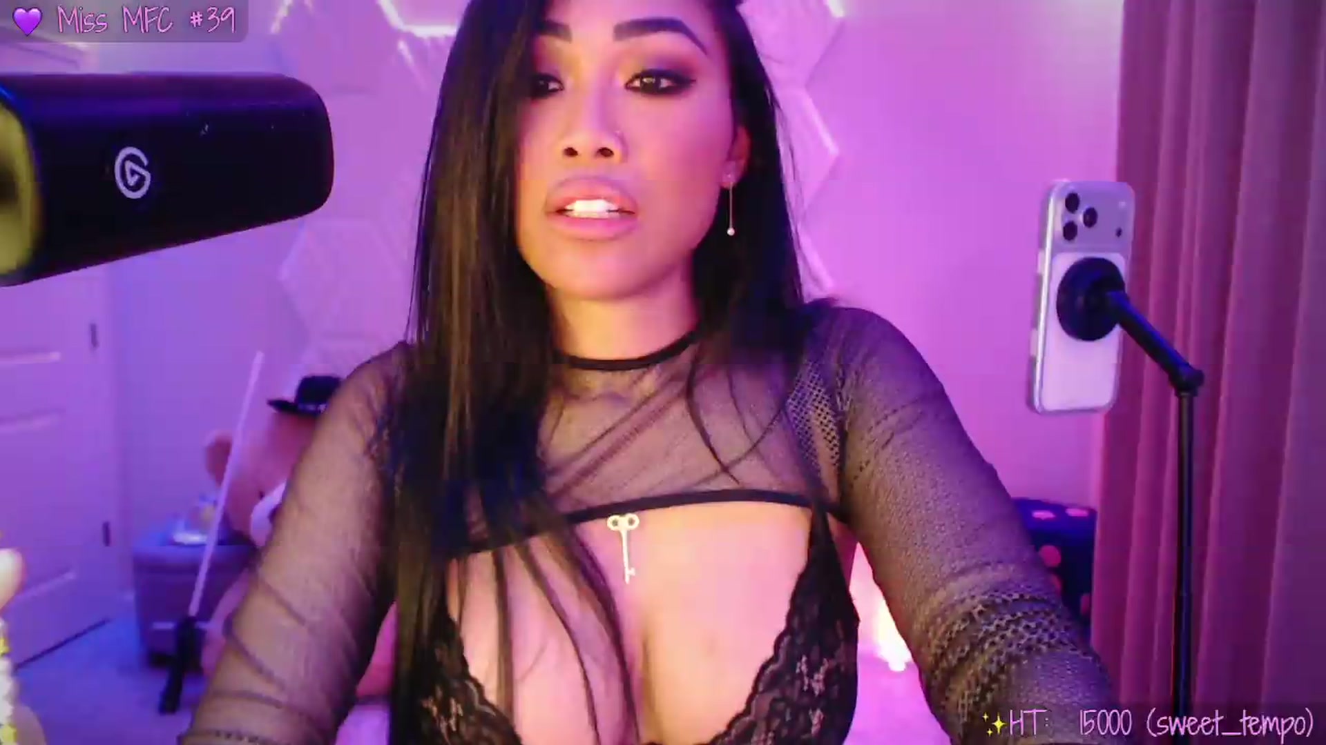 Gallery image thumbnail from SinCityVEE's myfreecams stream on, 08/20/2026, 09:22 image 15 of 20