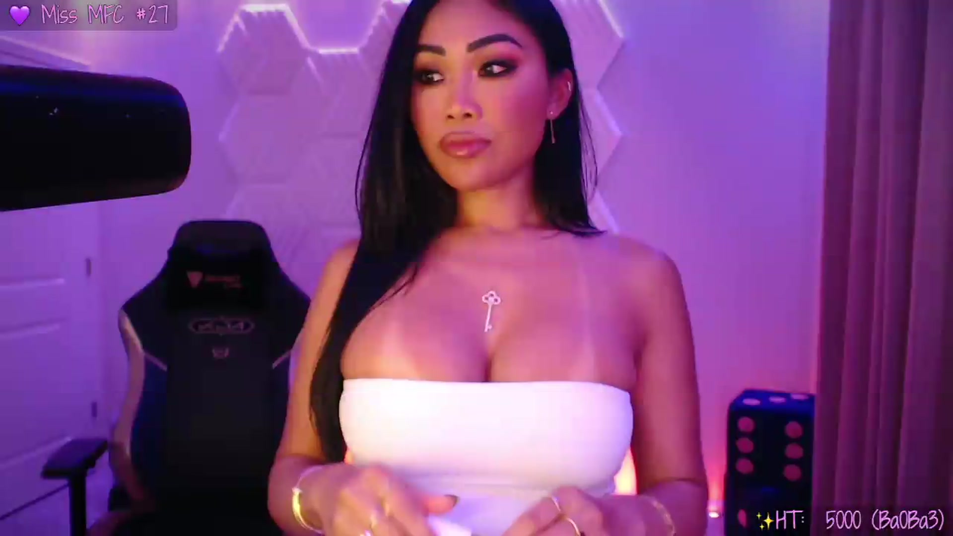 Gallery image thumbnail from SinCityVEE's myfreecams stream on, 08/29/2026, 08:36 image 5 of 20