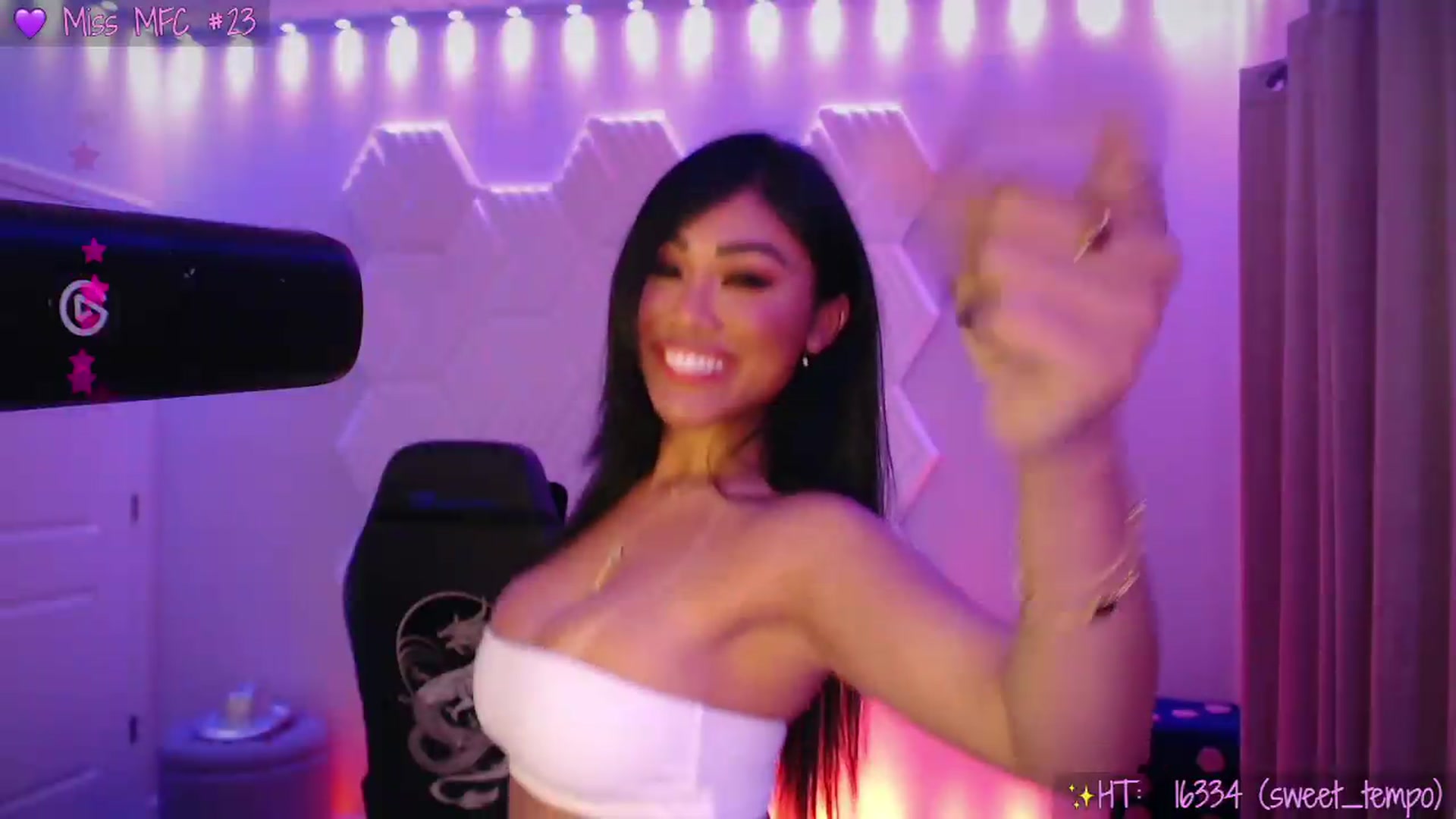 Gallery image thumbnail from SinCityVEE's myfreecams stream on, 08/29/2026, 12:12 image 4 of 20