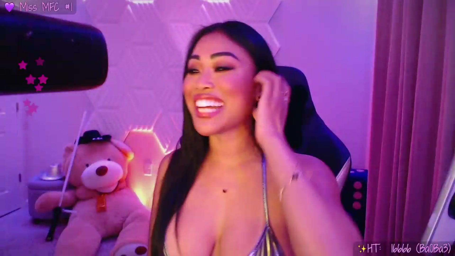 Gallery image thumbnail from SinCityVEE's myfreecams stream on, 09/01/2026, 10:21 image 12 of 20
