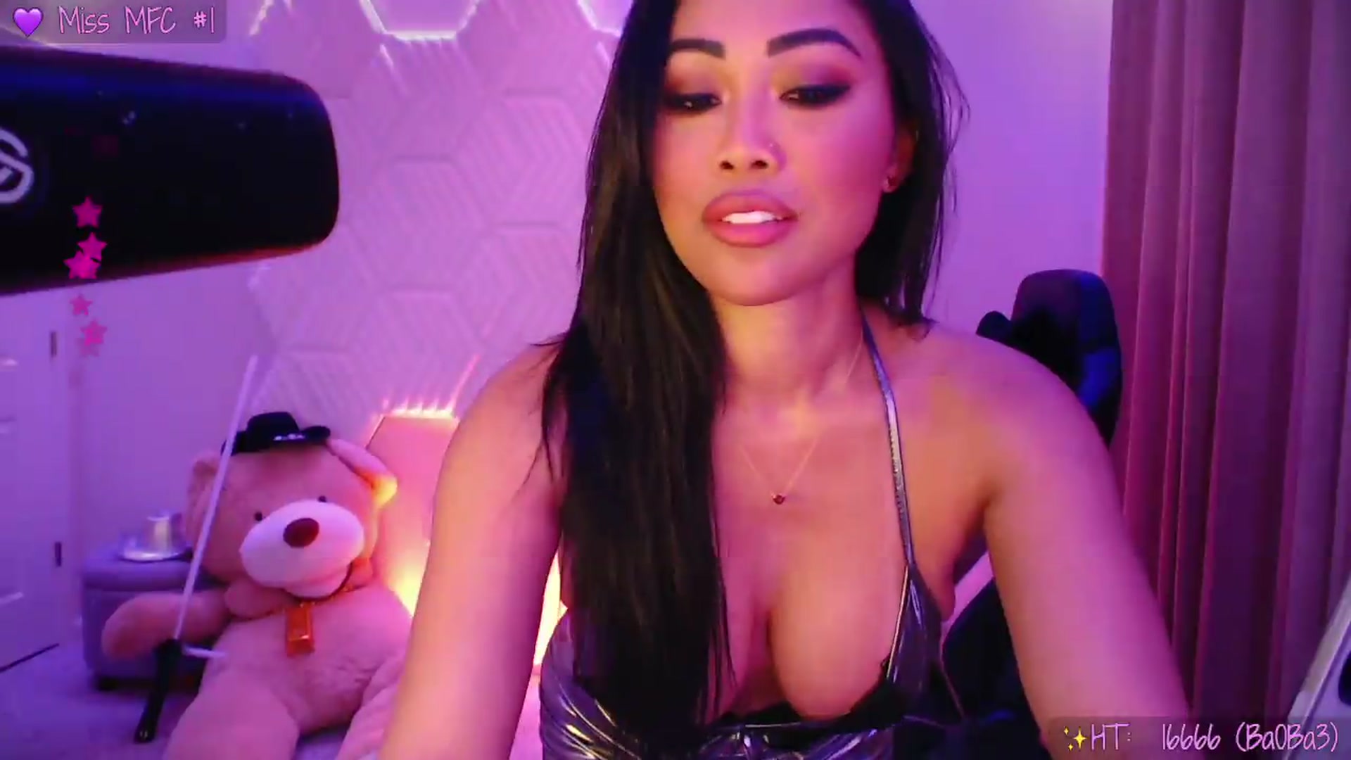 Gallery image thumbnail from SinCityVEE's myfreecams stream on, 09/01/2026, 10:21 image 17 of 20