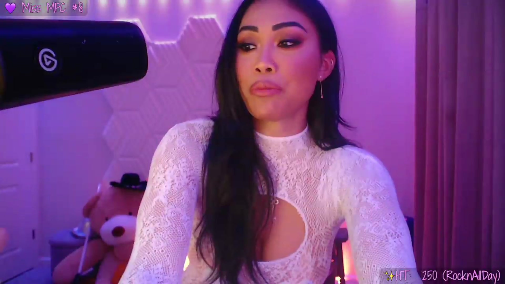 Gallery image thumbnail from SinCityVEE's myfreecams stream on, 09/10/2026, 09:12 image 3 of 20