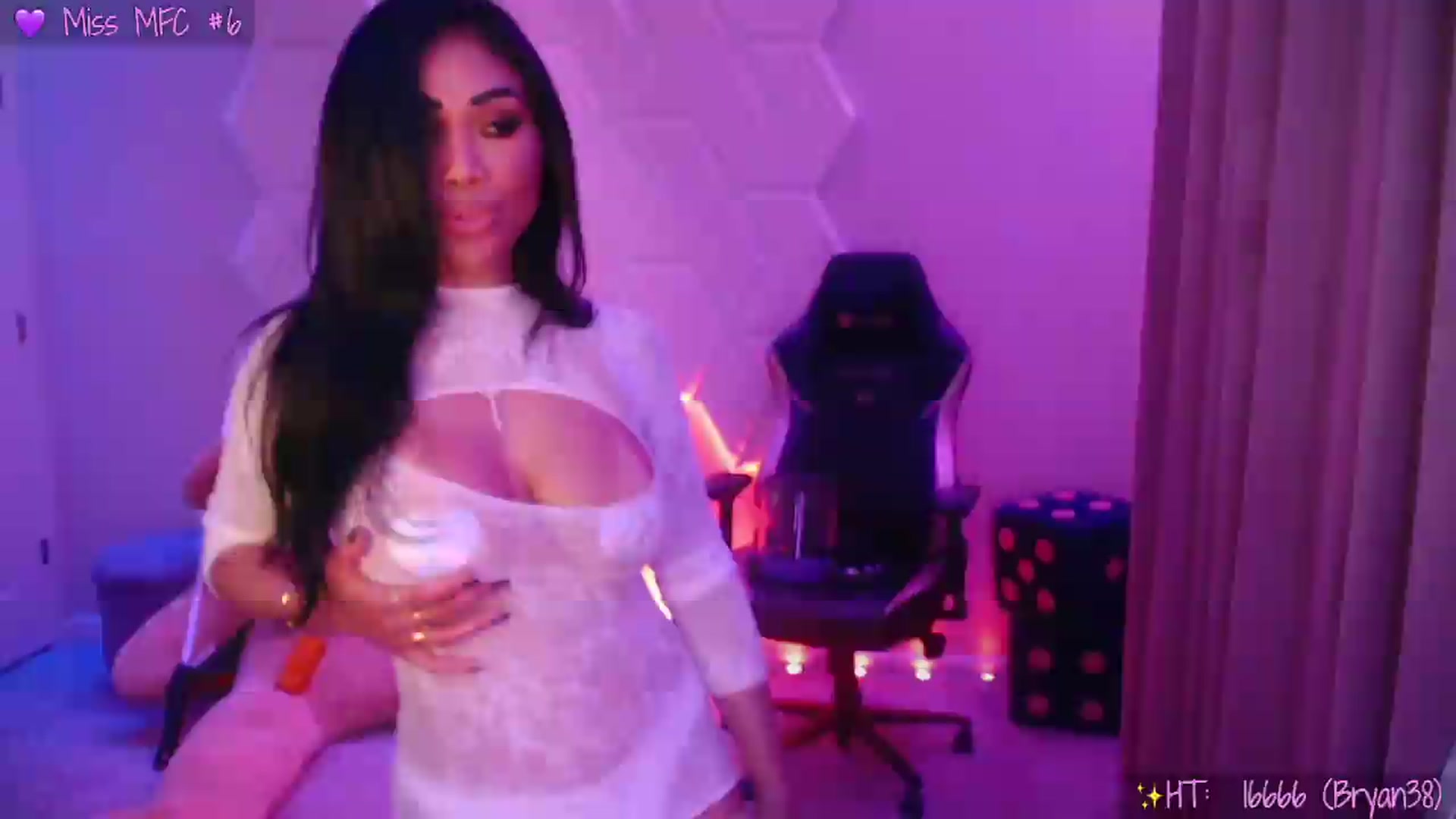 Gallery image thumbnail from SinCityVEE's myfreecams stream on, 09/10/2026, 10:16 image 11 of 20