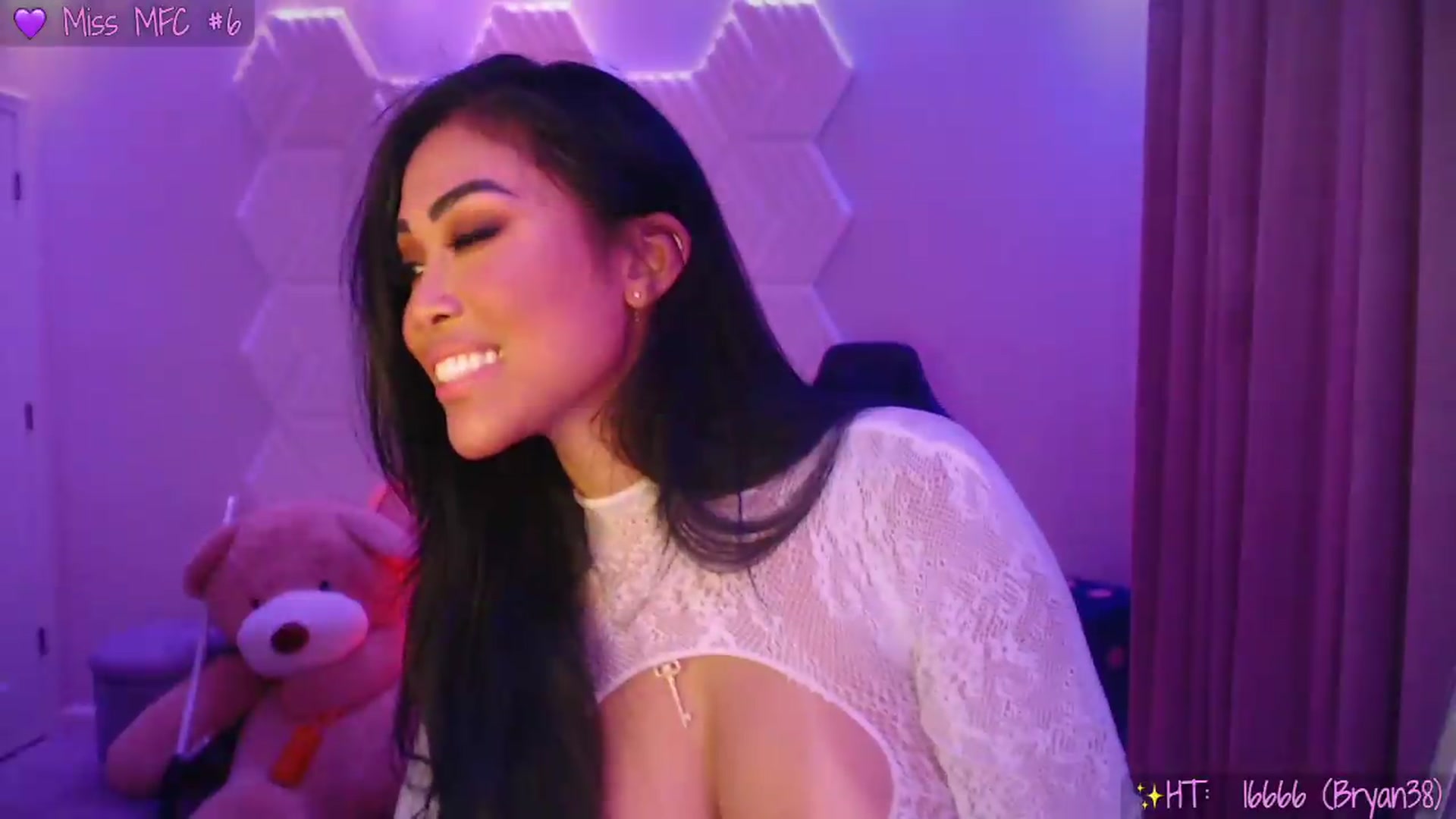 Gallery image thumbnail from SinCityVEE's myfreecams stream on, 09/10/2026, 10:16 image 12 of 20