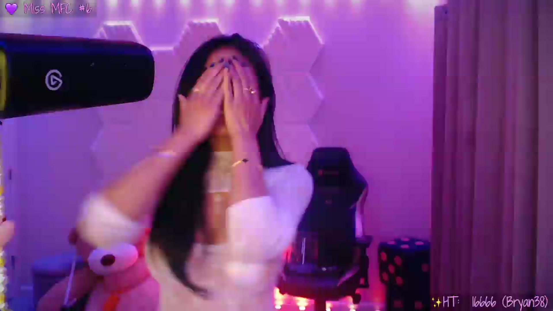 Gallery image thumbnail from SinCityVEE's myfreecams stream on, 09/10/2026, 10:16 image 5 of 20