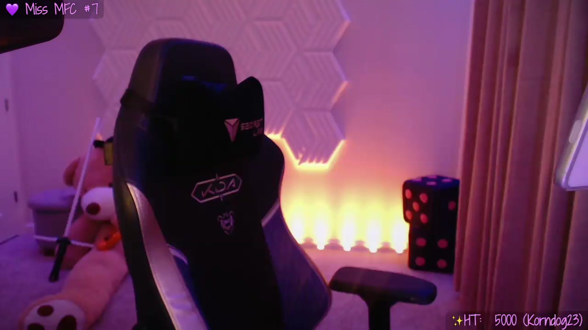 Gallery image thumbnail from SinCityVEE's myfreecams stream on, 09/12/2026, 07:16 image 10 of 20