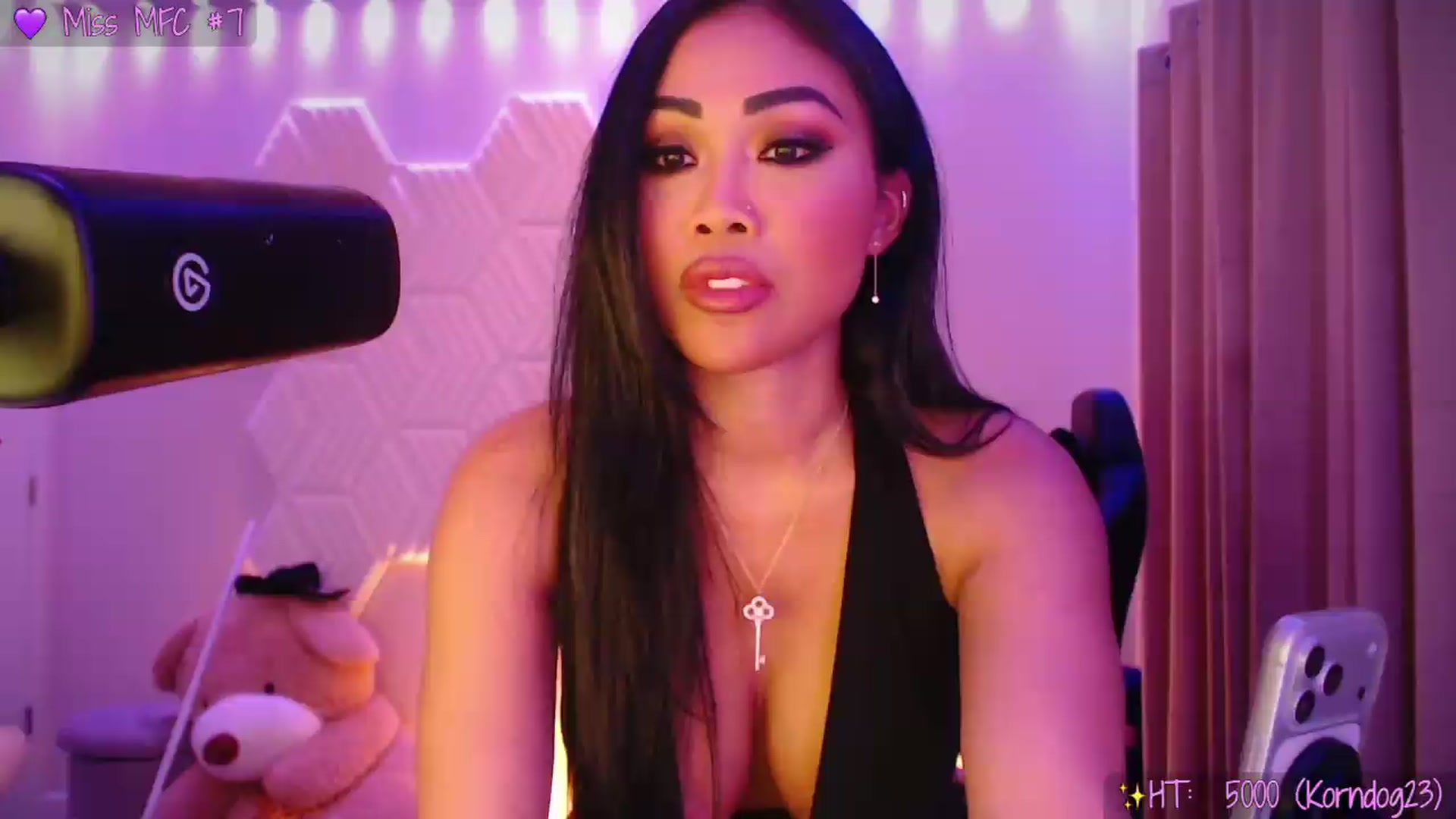 Gallery image thumbnail from SinCityVEE's myfreecams stream on, 09/12/2026, 07:16 image 2 of 20