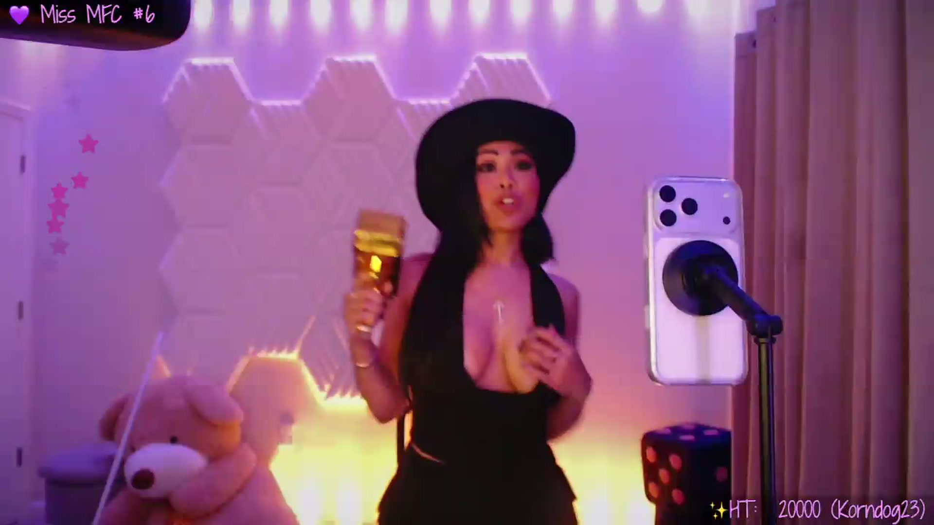 Gallery image thumbnail from SinCityVEE's myfreecams stream on, 09/12/2026, 07:16 image 19 of 20