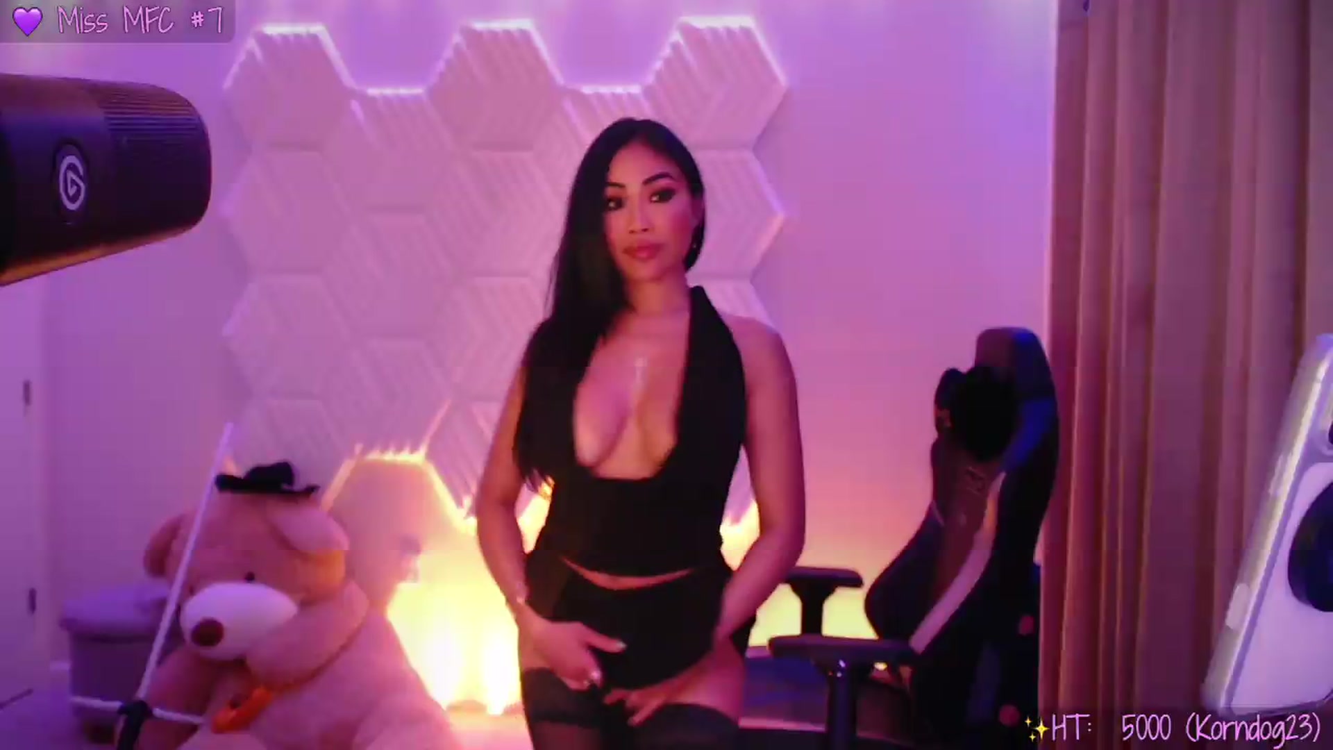 Gallery image thumbnail from SinCityVEE's myfreecams stream on, 09/12/2026, 07:16 image 7 of 20