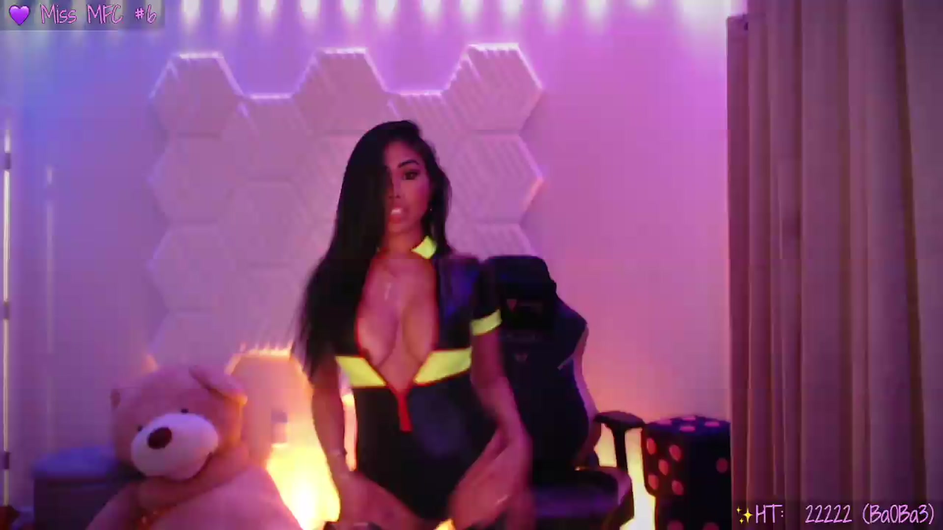 Gallery image thumbnail from SinCityVEE's myfreecams stream on, 09/16/2026, 12:45 image 20 of 20