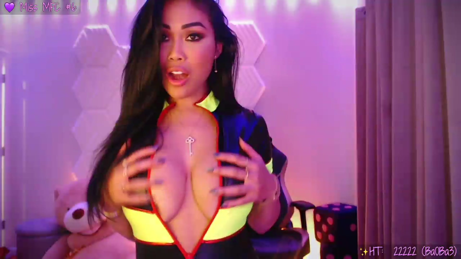 Gallery image thumbnail from SinCityVEE's myfreecams stream on, 09/16/2026, 12:45 image 16 of 20