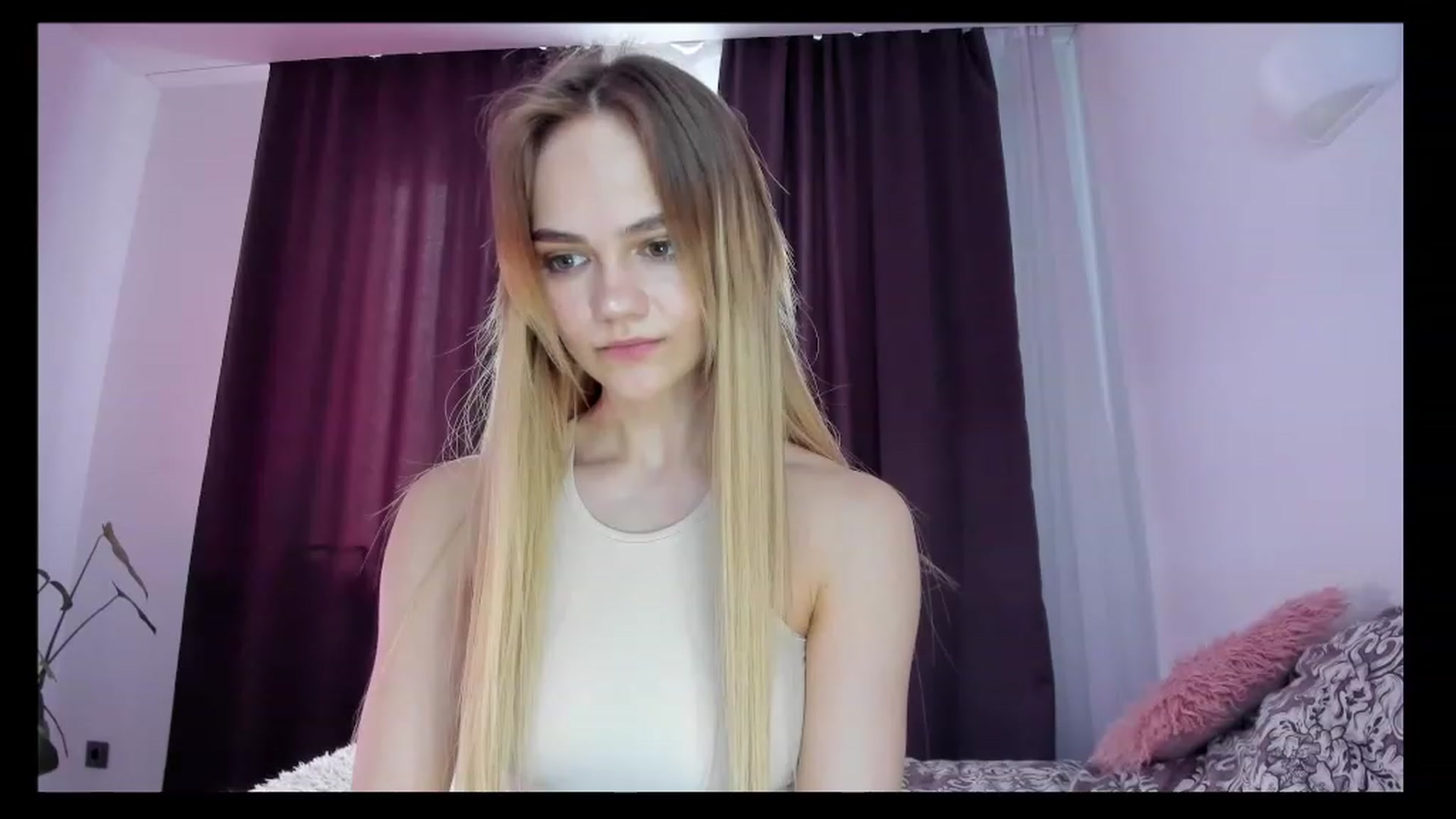 Gallery image thumbnail from SincereSin's myfreecams stream on, 03/29/2023, 11:50 image 9 of 20