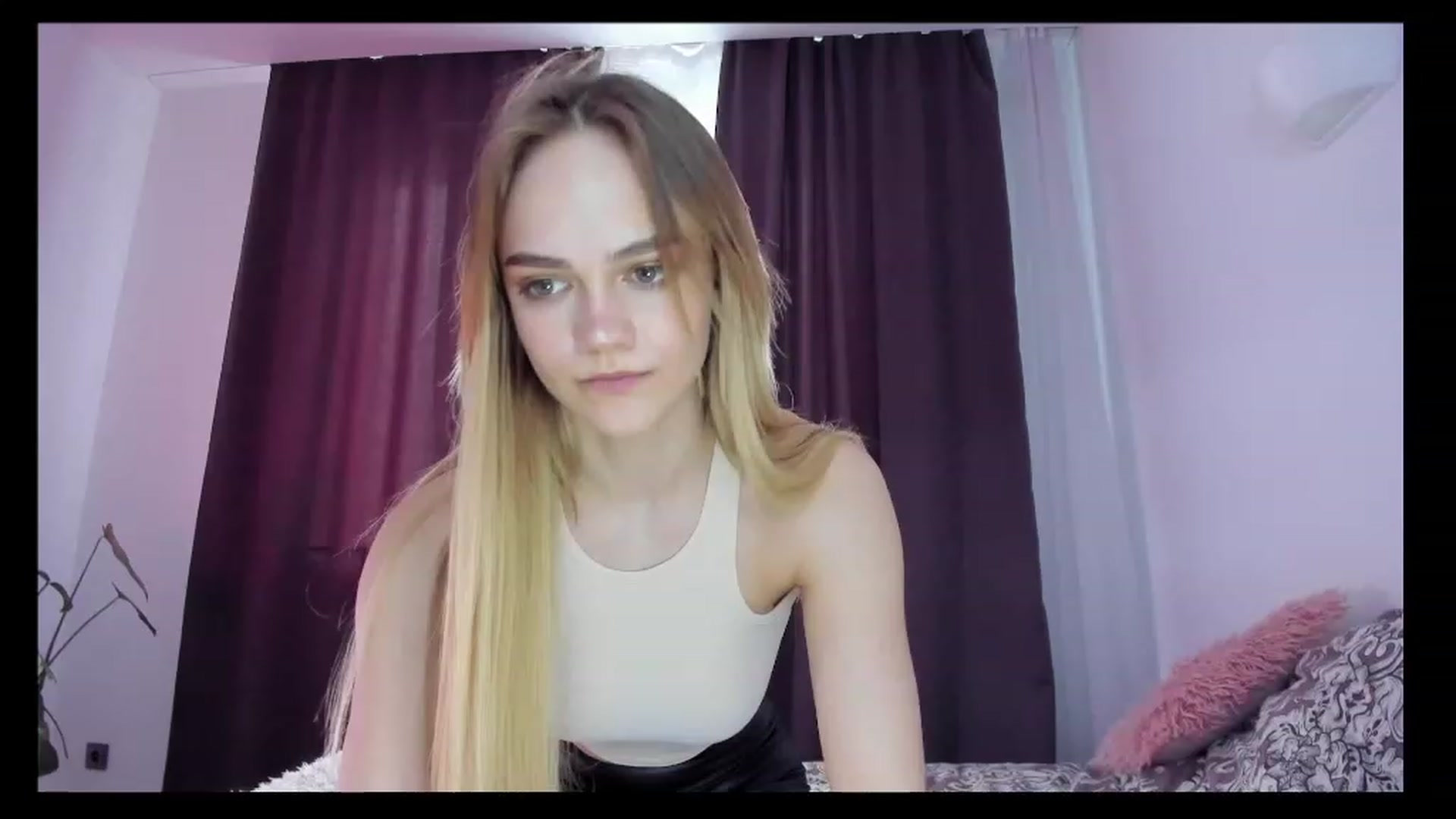 Gallery image thumbnail from SincereSin's myfreecams stream on, 03/29/2023, 11:50 image 13 of 20