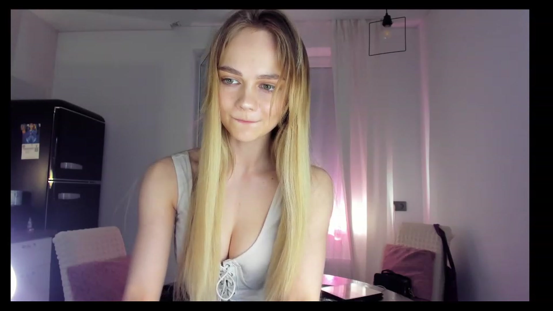Gallery image thumbnail from SincereSin's myfreecams stream on, 04/06/2023, 23:57 image 14 of 20
