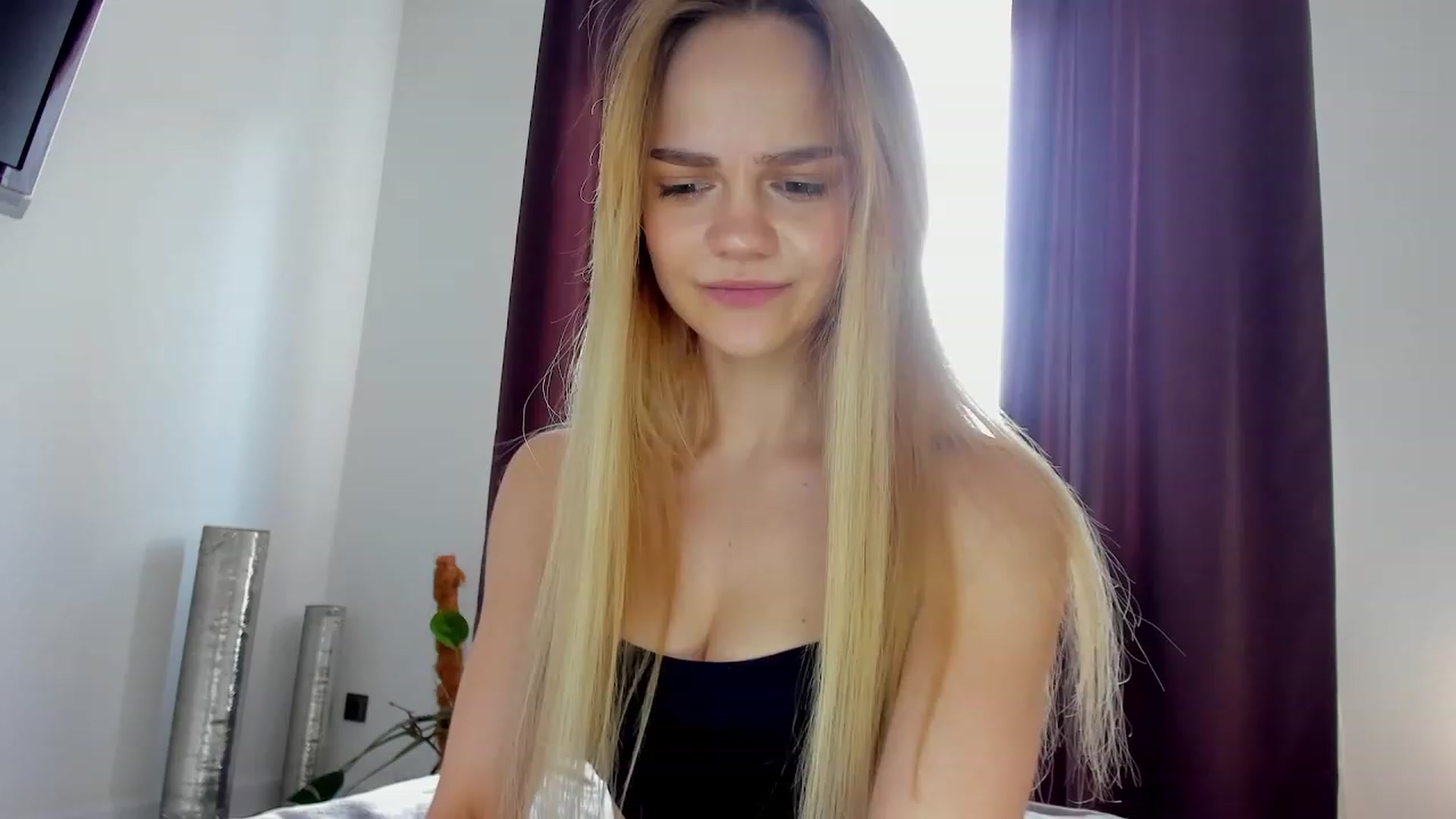 Gallery image thumbnail from SincereSin's myfreecams stream on, 05/23/2023, 15:29 image 12 of 20