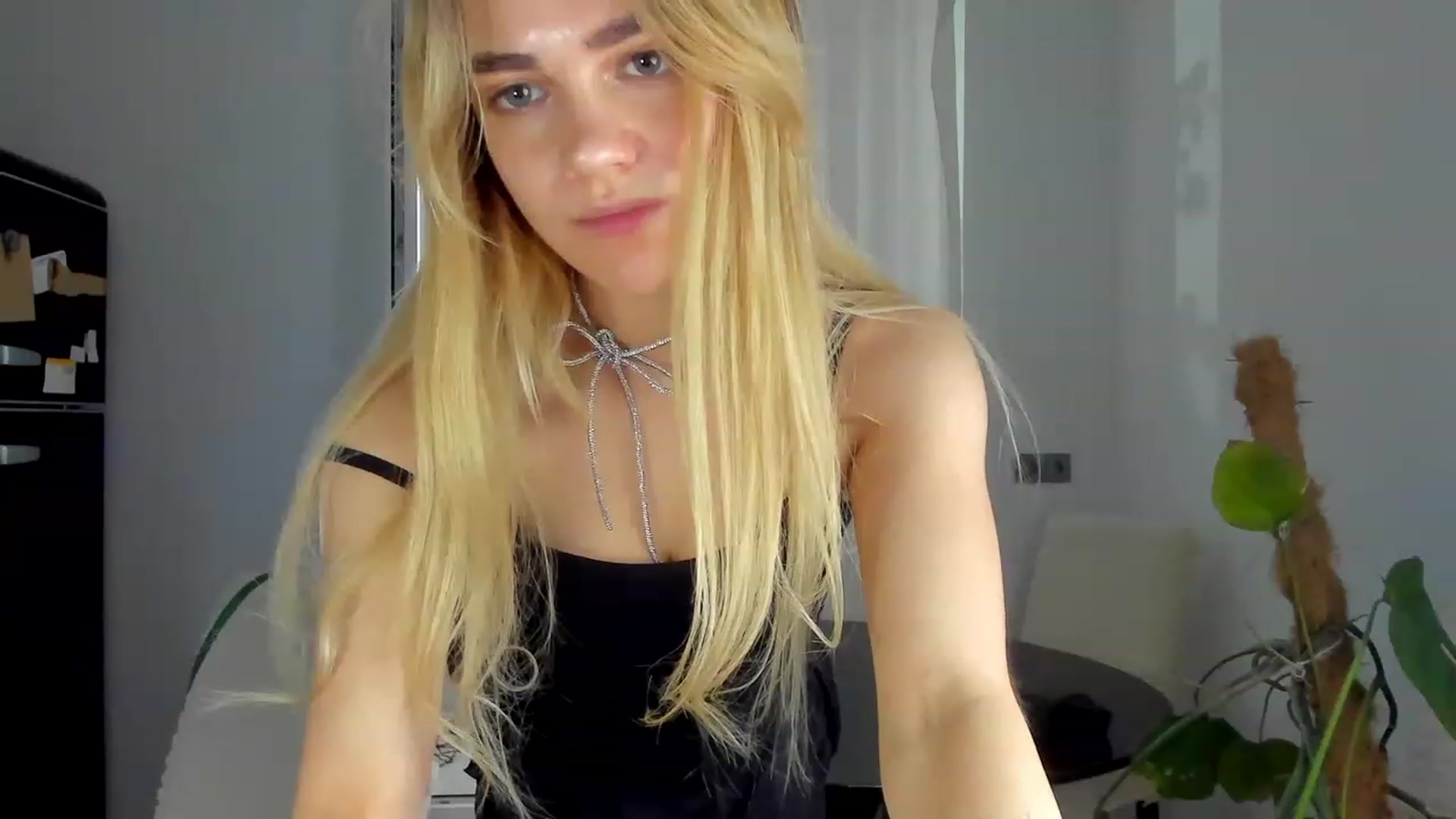 Gallery image thumbnail from SincereSin's myfreecams stream on, 06/11/2023, 17:19 image 6 of 20