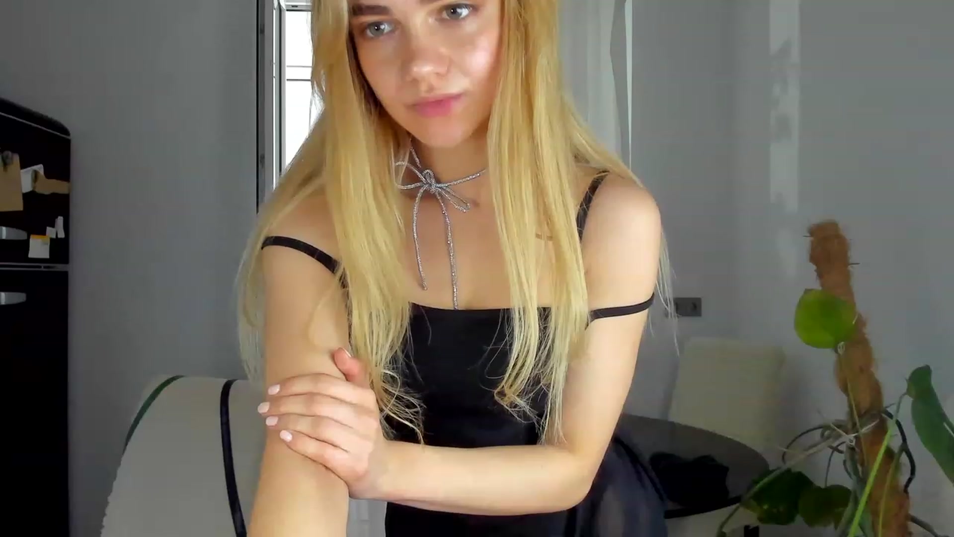 Gallery image thumbnail from SincereSin's myfreecams stream on, 06/11/2023, 17:19 image 5 of 20