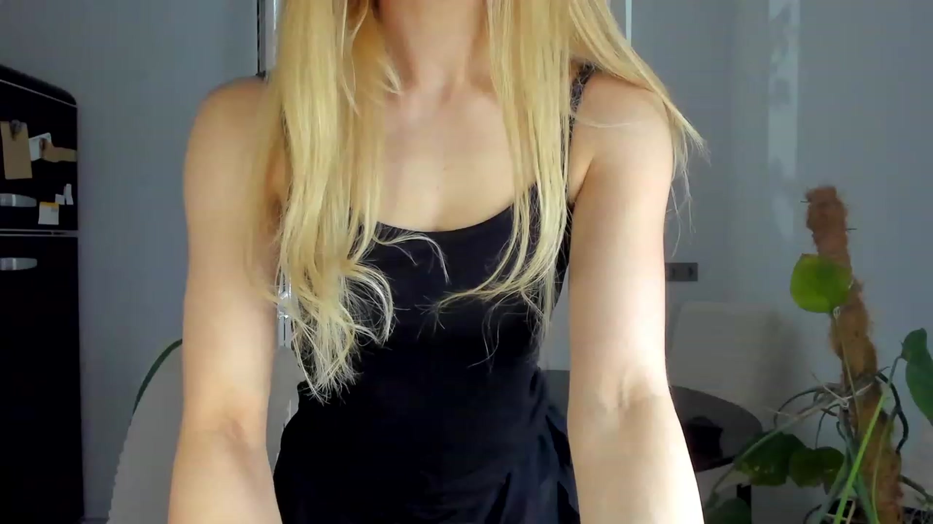 Gallery image thumbnail from SincereSin's myfreecams stream on, 06/11/2023, 17:19 image 14 of 20