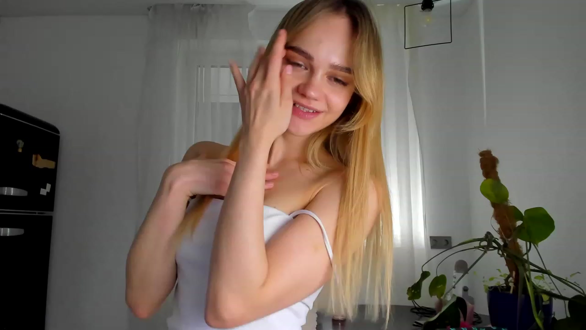 Gallery image thumbnail from SincereSin's myfreecams stream on, 06/25/2023, 21:35 image 1 of 20