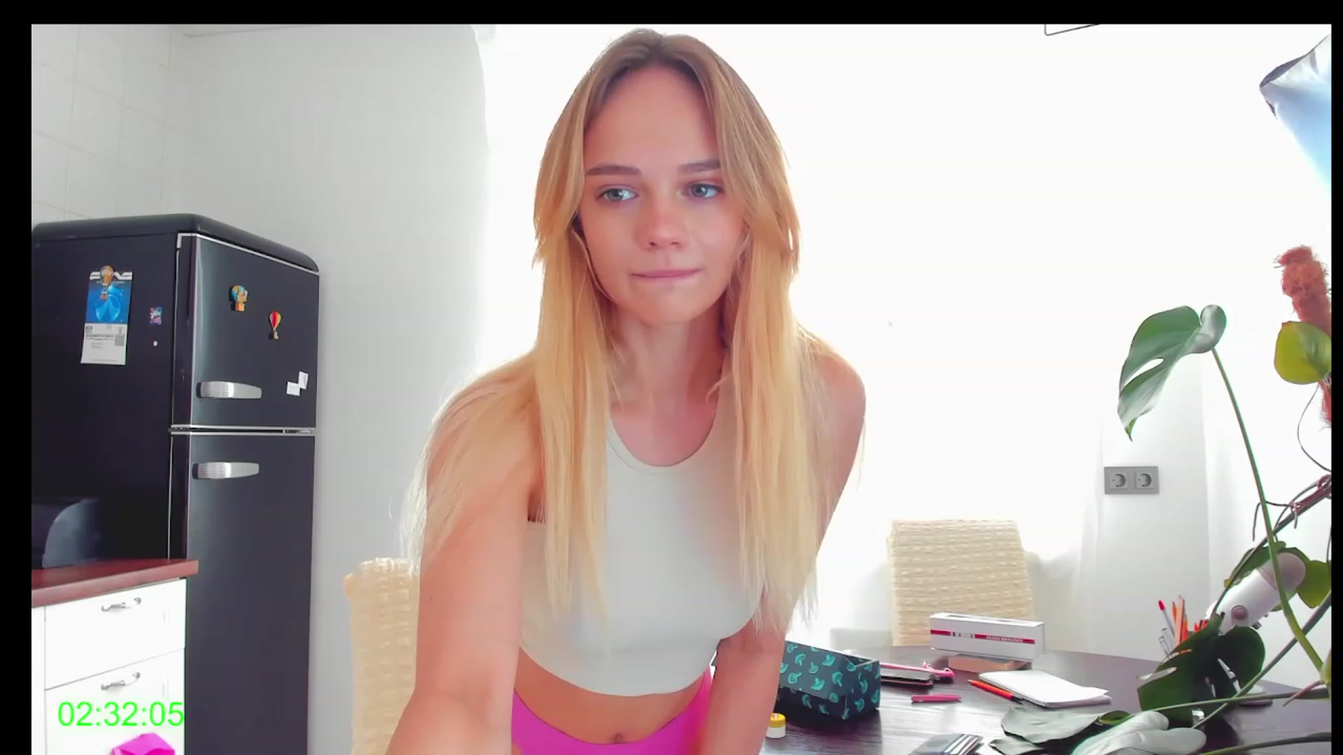Gallery image thumbnail from SincereSin's myfreecams stream on, 08/04/2023, 14:27 image 4 of 20
