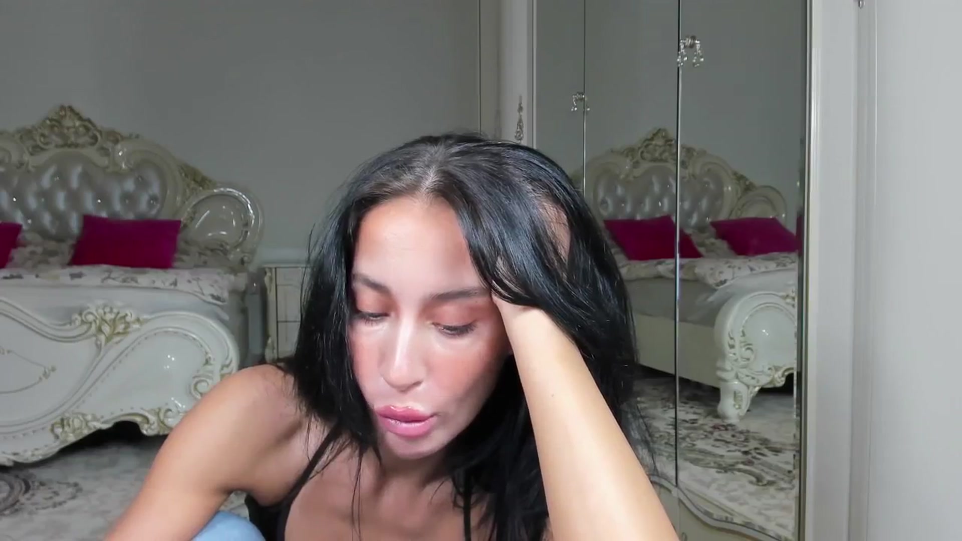Gallery image thumbnail from SincerelyC's myfreecams stream on, 04/14/2026, 24:41 image 18 of 20
