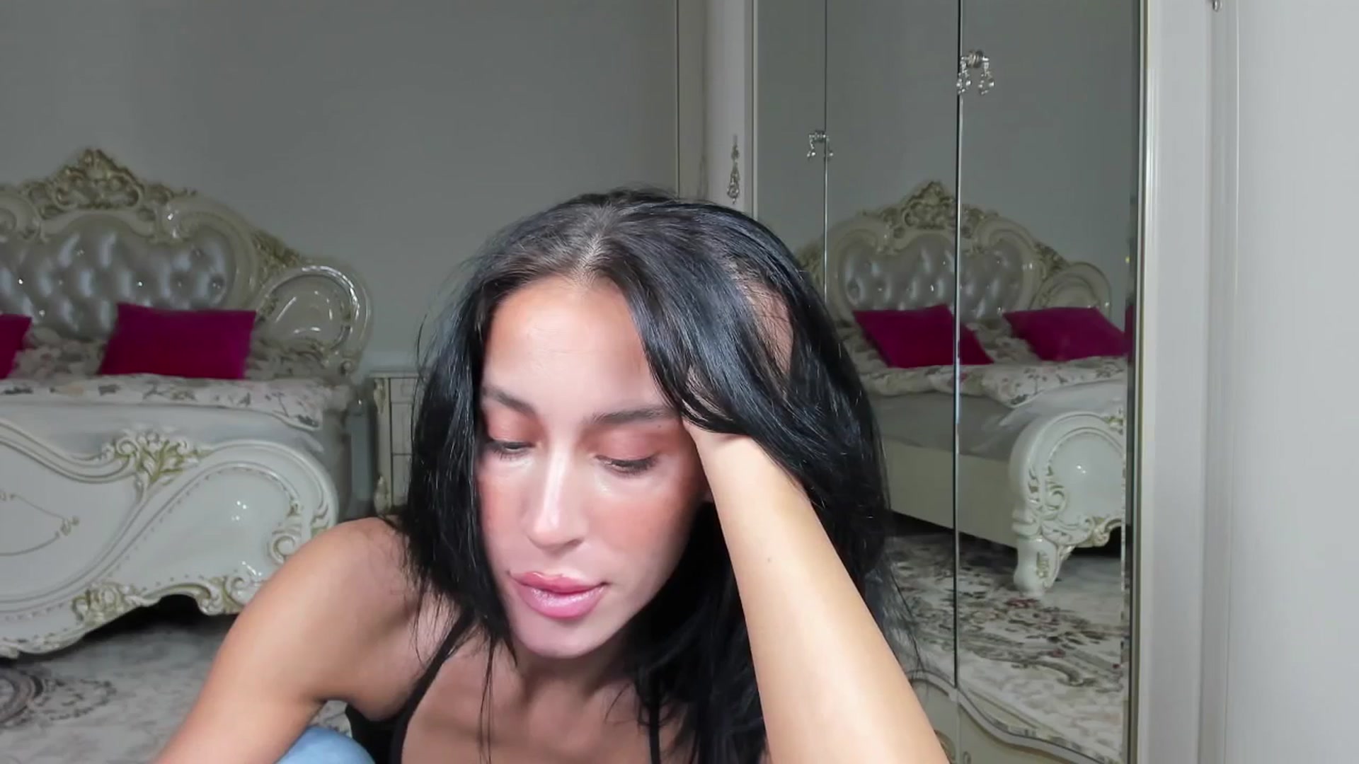 Gallery image thumbnail from SincerelyC's myfreecams stream on, 04/14/2026, 24:41 image 19 of 20