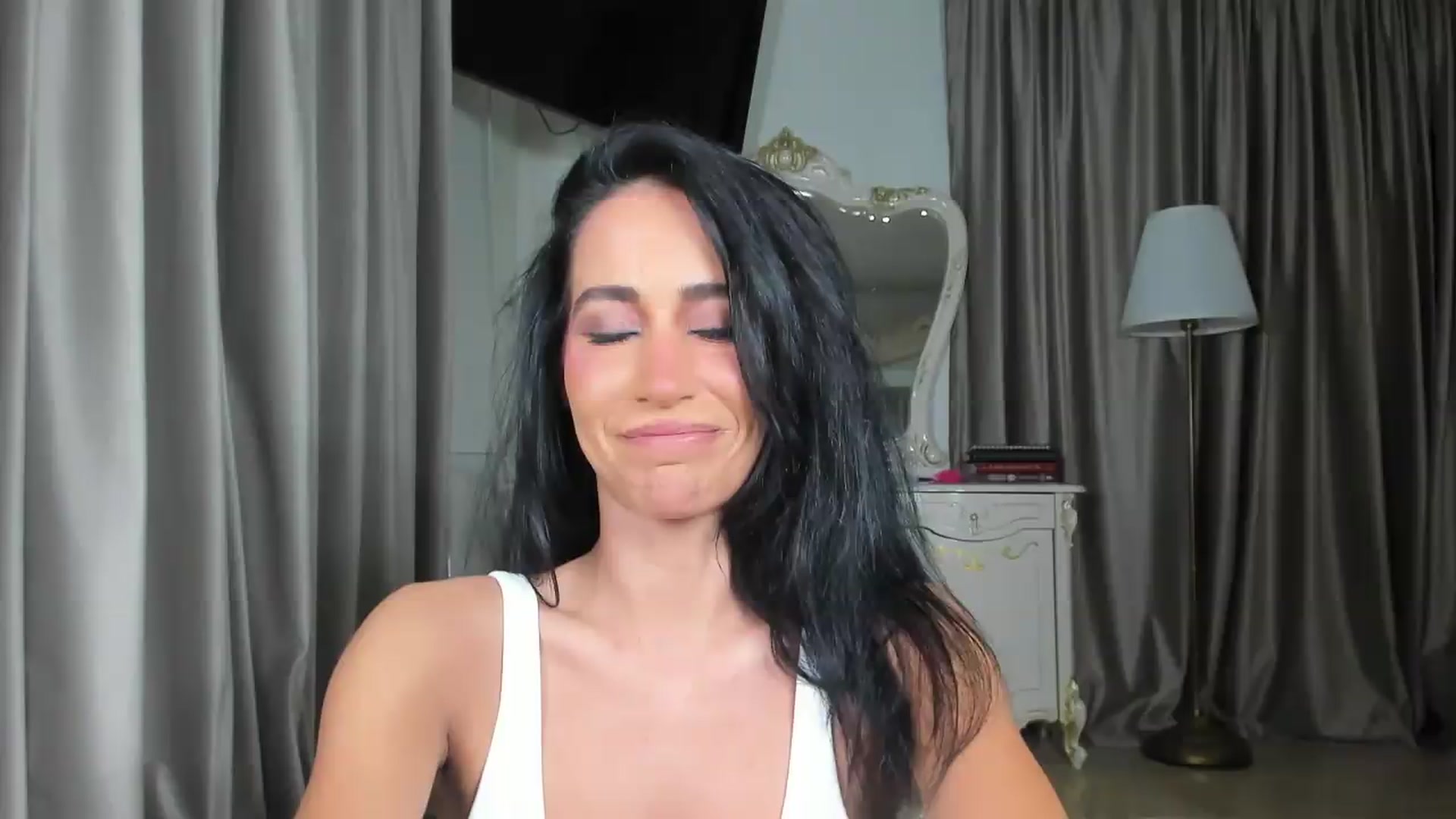 Gallery image thumbnail from SincerelyC's myfreecams stream on, 09/21/2026, 22:22 image 19 of 20