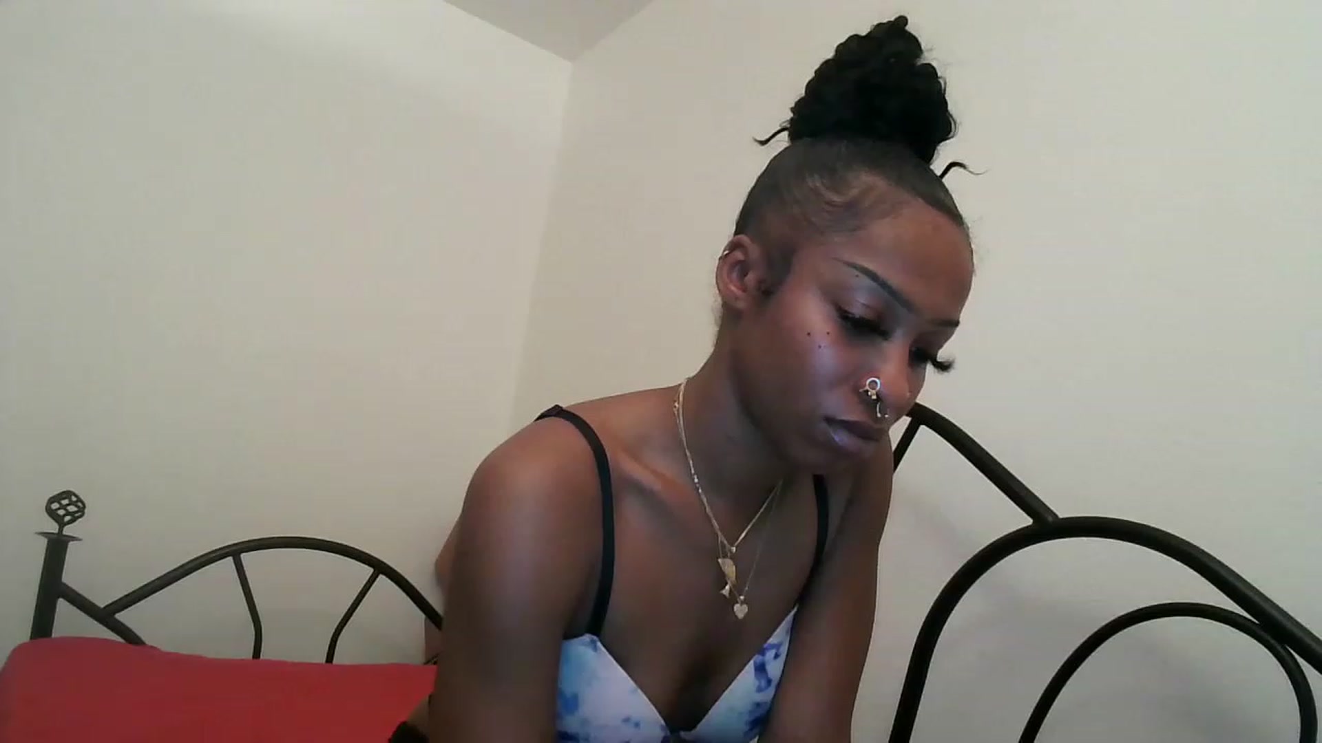 Gallery image thumbnail from Sindarellabby's myfreecams stream on, 02/26/2023, 12:42 image 6 of 20