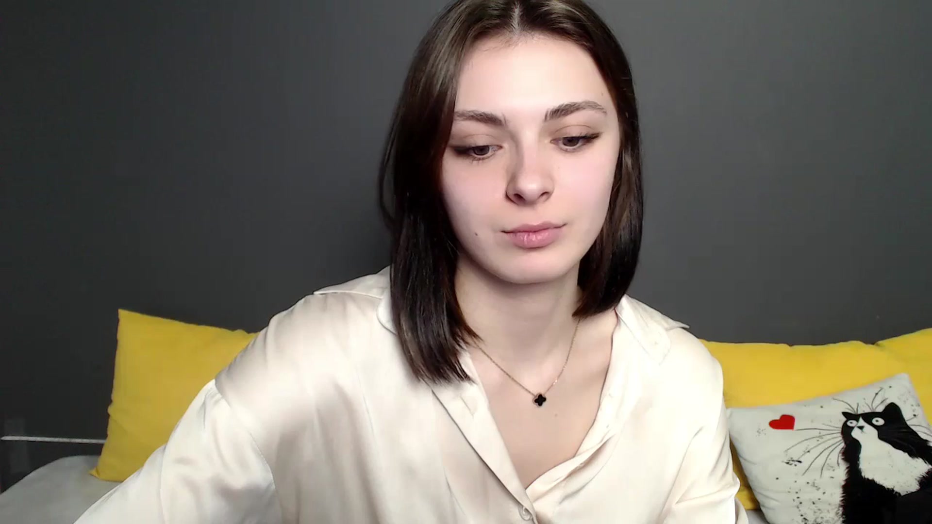 Gallery image thumbnail from SindiCroford's myfreecams stream on, 11/11/2024, 12:17 image 1 of 20