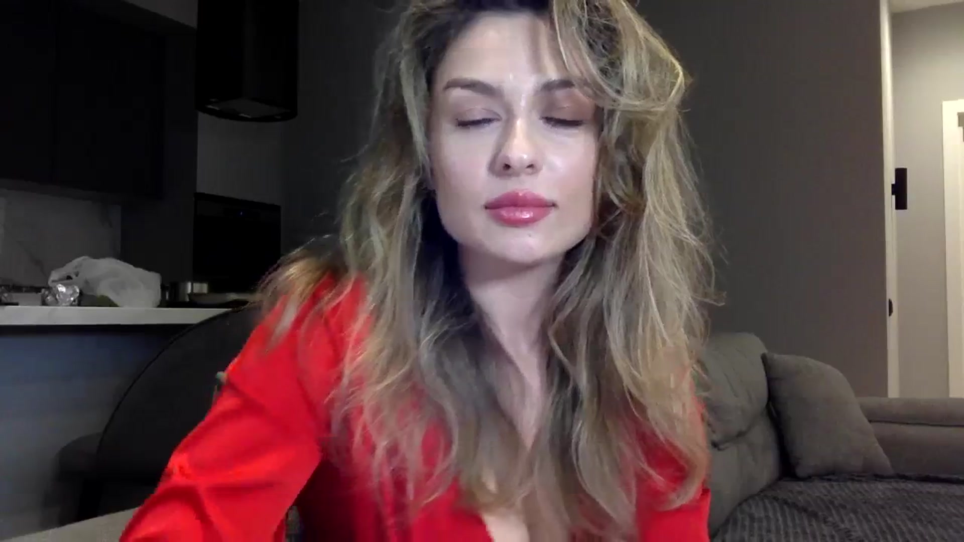 Gallery image thumbnail from SindiMoon's myfreecams stream on, 03/02/2024, 21:38 image 10 of 20