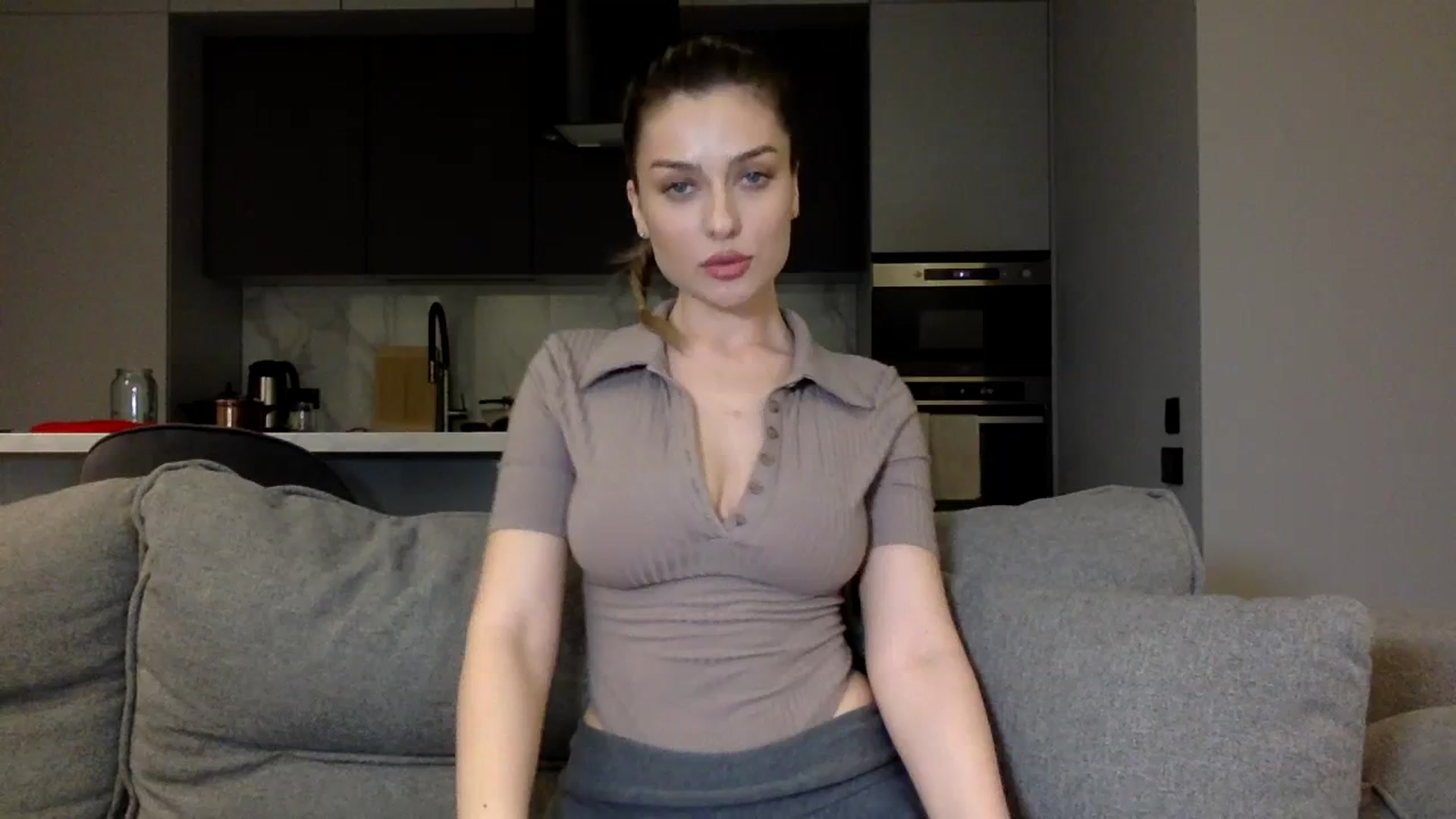 Gallery image thumbnail from SindiMoon's myfreecams stream on, 03/05/2024, 18:07 image 3 of 20