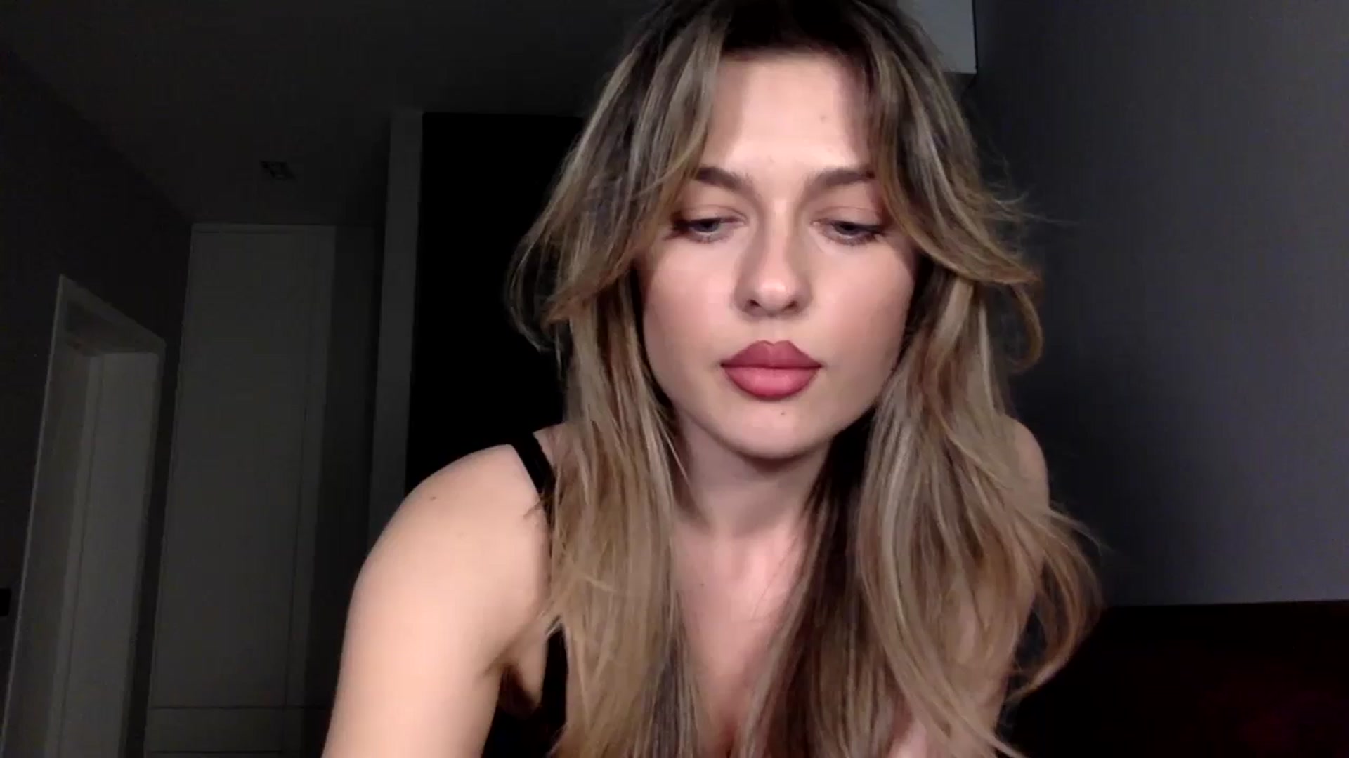 Gallery image thumbnail from SindiMoon's myfreecams stream on, 03/16/2024, 20:51 image 2 of 20