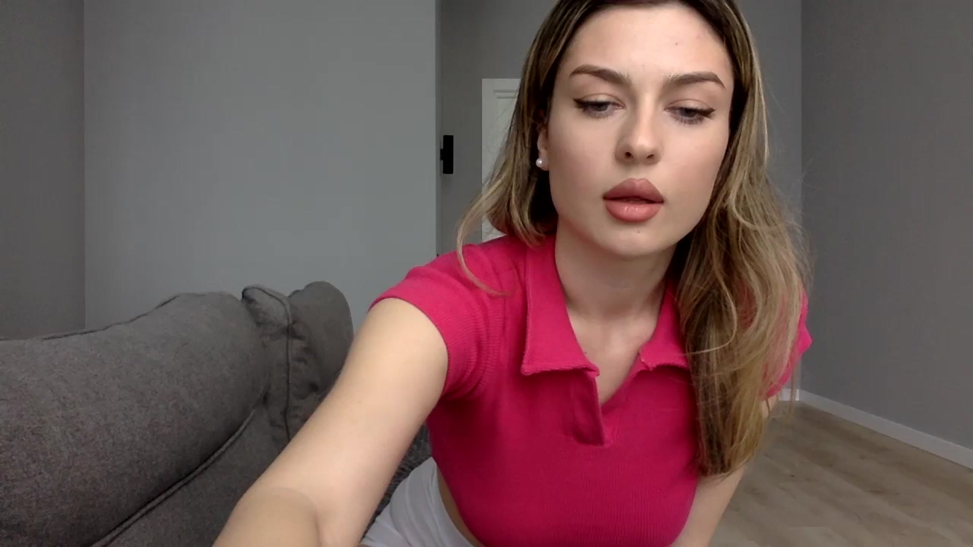 Gallery image thumbnail from SindiMoon's myfreecams stream on, 03/18/2024, 11:41 image 1 of 20