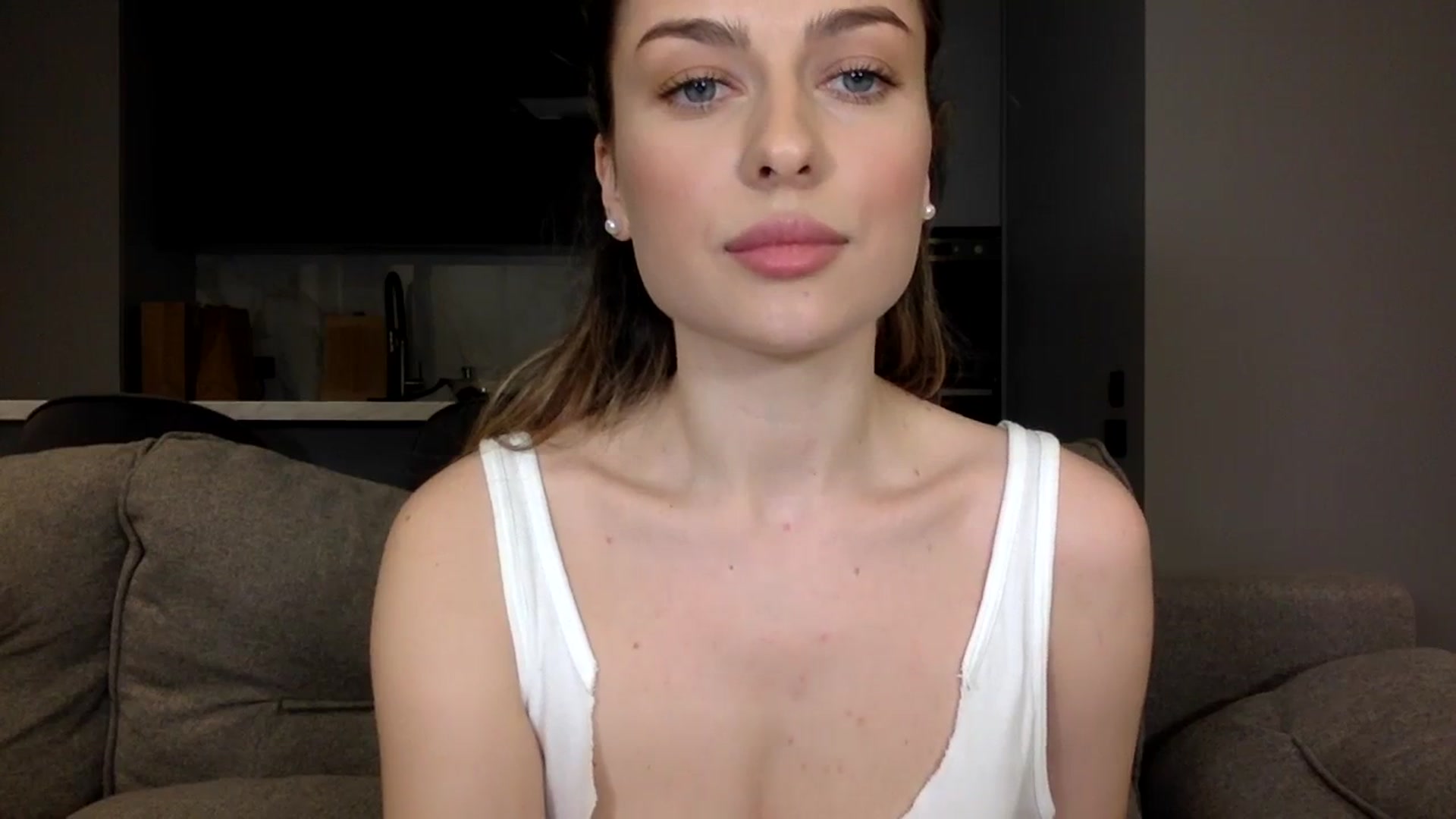 Gallery image thumbnail from SindiMoon's myfreecams stream on, 03/25/2024, 20:56 image 17 of 20