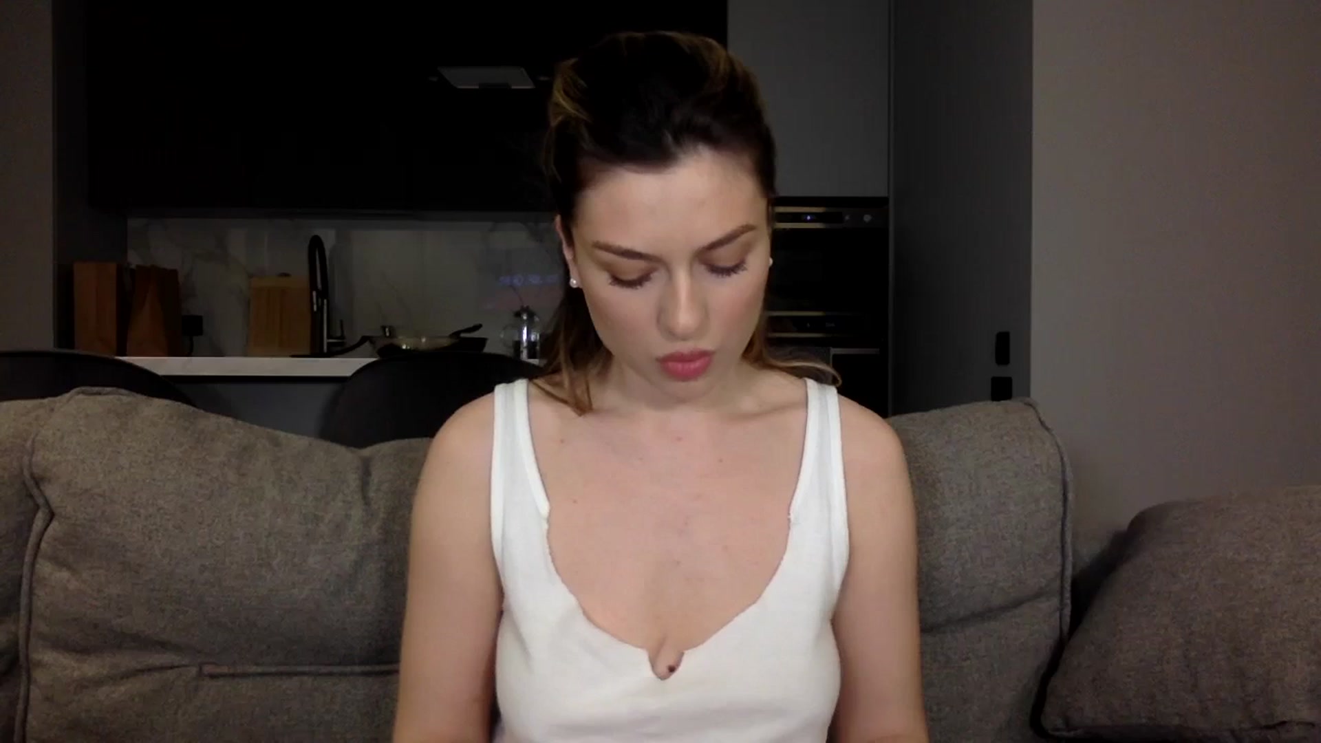 Gallery image thumbnail from SindiMoon's myfreecams stream on, 03/25/2024, 22:04 image 5 of 20
