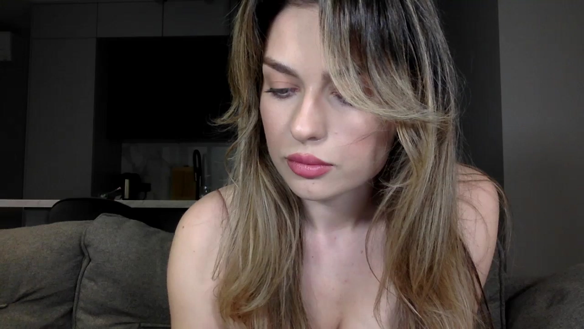 Gallery image thumbnail from SindiMoon's myfreecams stream on, 03/27/2024, 17:09 image 18 of 20