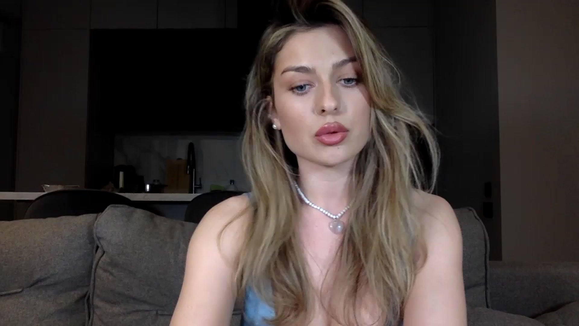 Gallery image thumbnail from SindiMoon's myfreecams stream on, 04/14/2024, 21:41 image 1 of 20