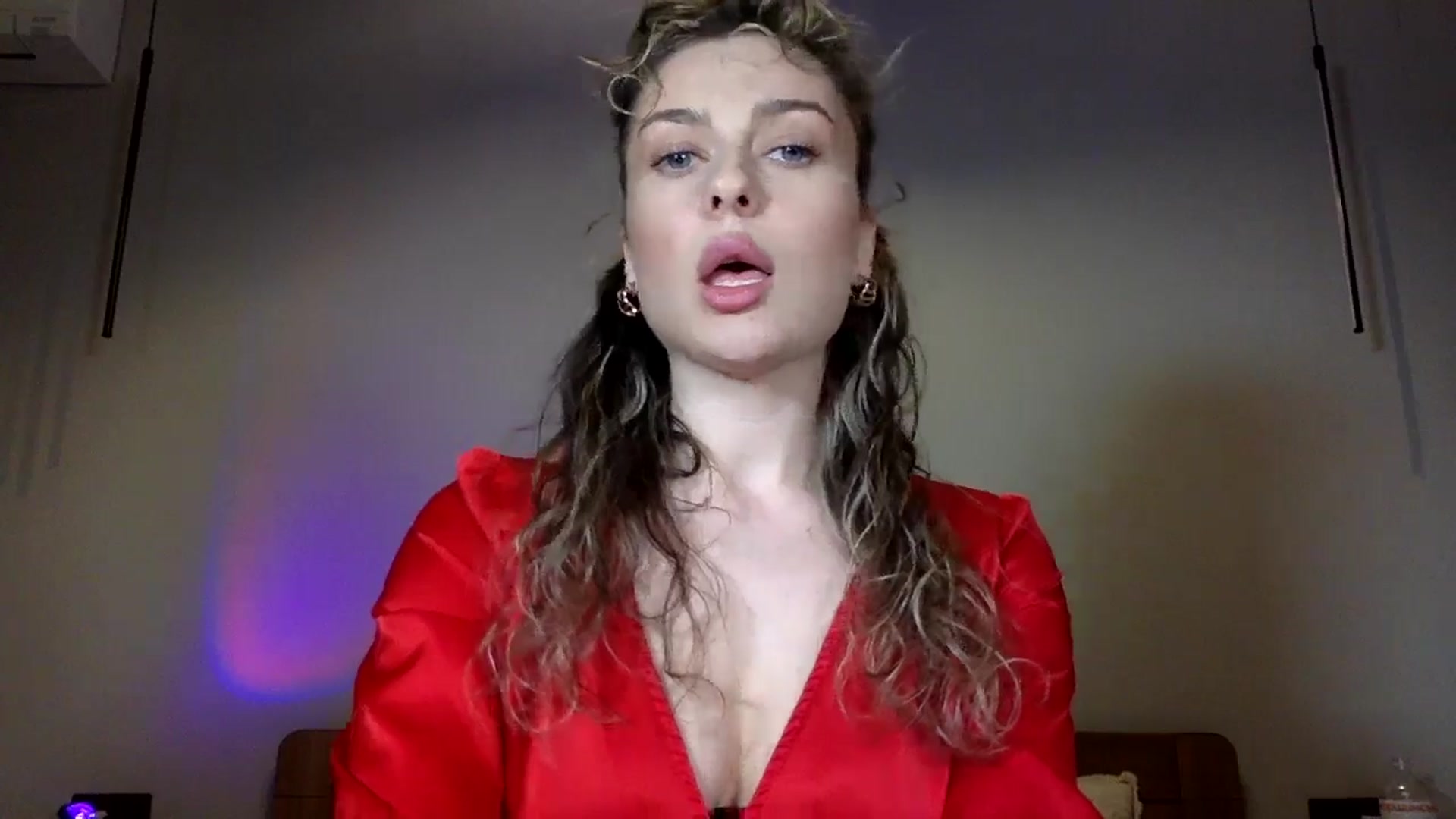 Gallery image thumbnail from SindiMoon's myfreecams stream on, 04/27/2024, 19:40 image 12 of 20