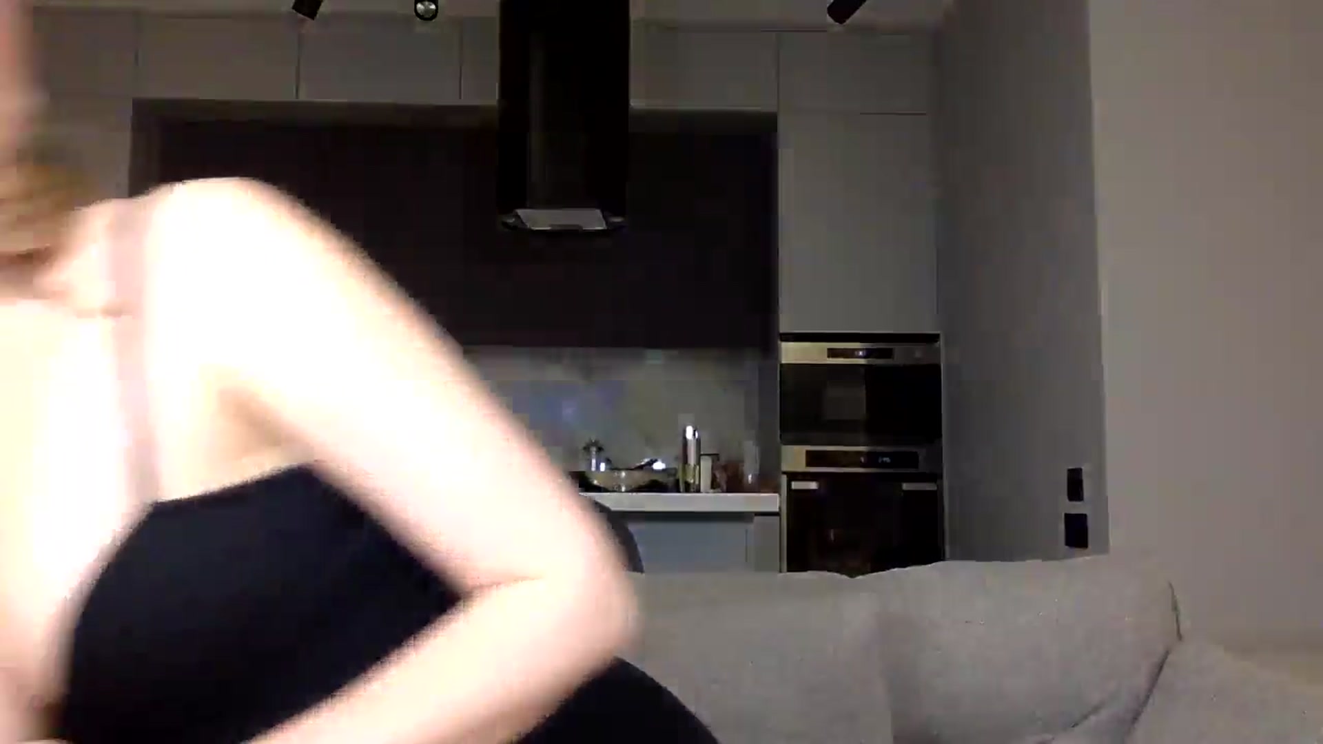 Gallery image thumbnail from SindiMoon's myfreecams stream on, 05/02/2024, 20:05 image 10 of 20