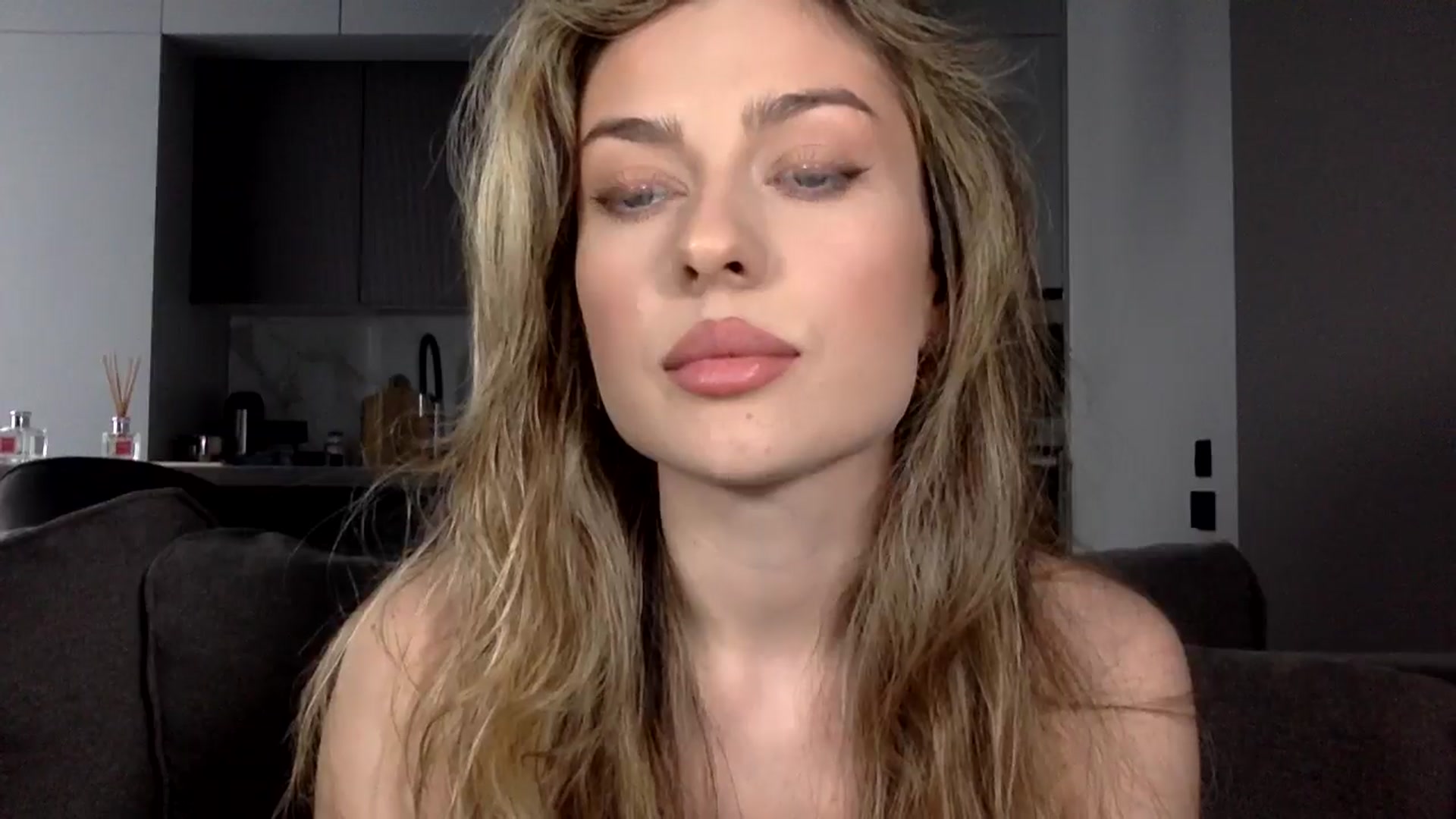 Gallery image thumbnail from SindiMoon's myfreecams stream on, 05/03/2024, 16:40 image 19 of 20