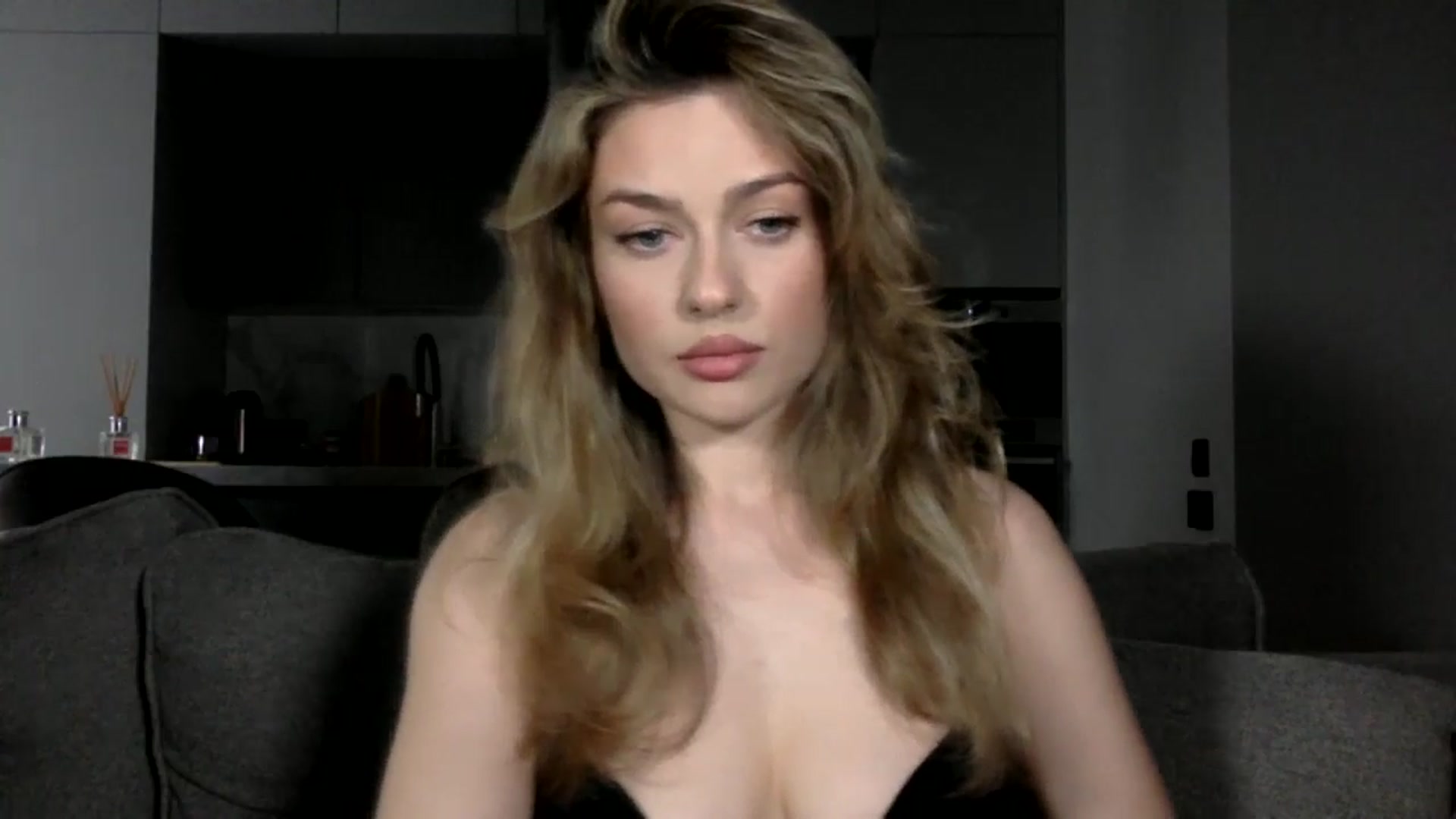 Gallery image thumbnail from SindiMoon's myfreecams stream on, 05/03/2024, 16:54 image 14 of 20