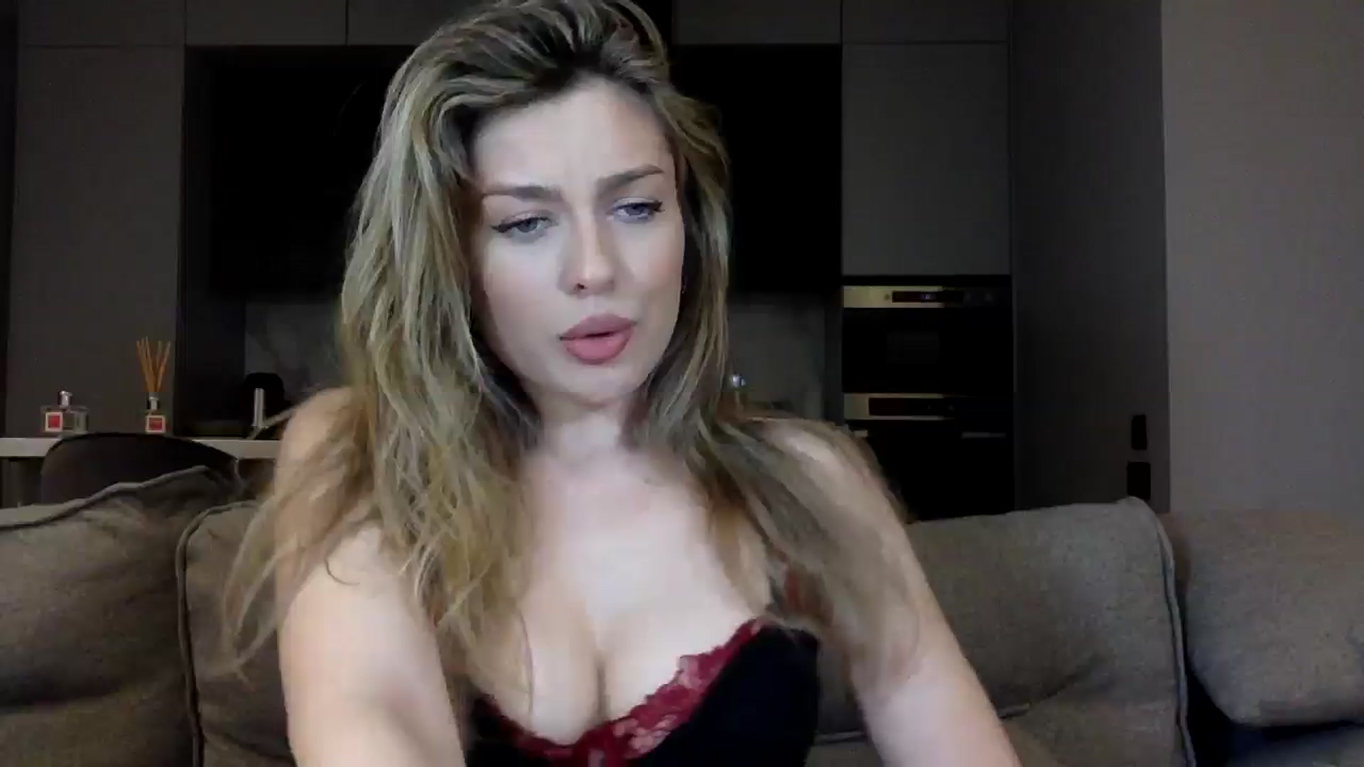 Gallery image thumbnail from SindiMoon's myfreecams stream on, 05/04/2024, 22:33 image 7 of 20
