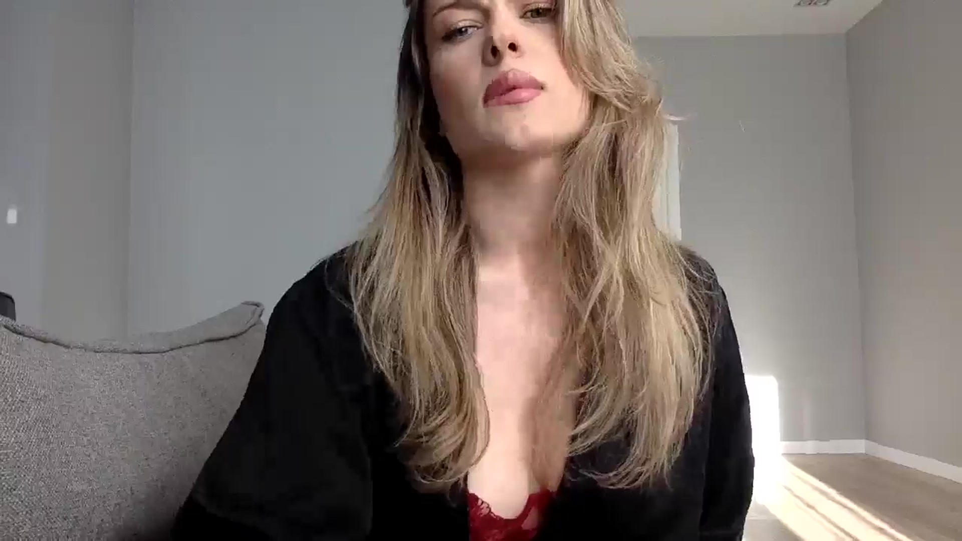 Gallery image thumbnail from SindiMoon's myfreecams stream on, 05/09/2024, 15:24 image 6 of 20
