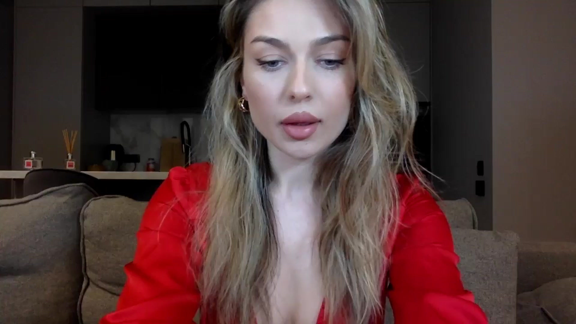 Gallery image thumbnail from SindiMoon's myfreecams stream on, 05/13/2024, 01:15 image 4 of 20
