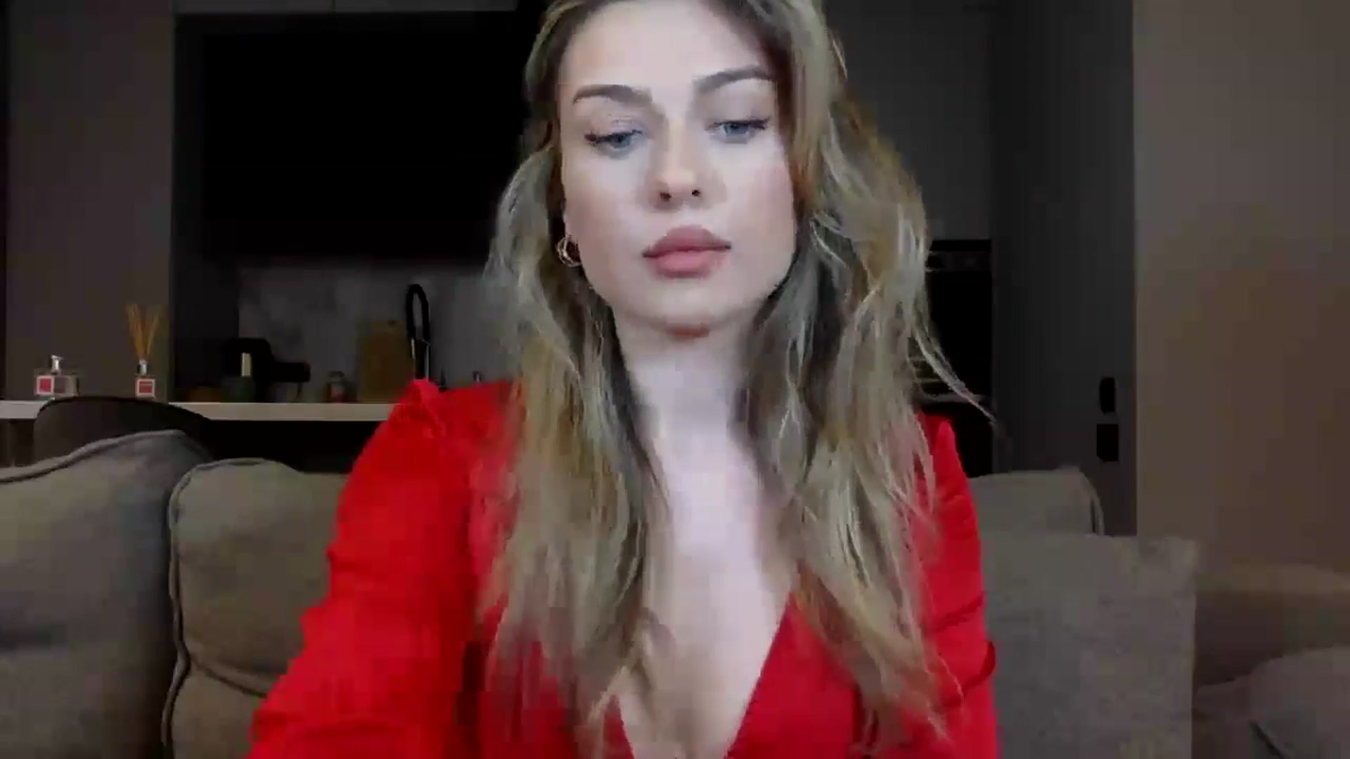 Gallery image thumbnail from SindiMoon's myfreecams stream on, 05/13/2024, 01:15 image 15 of 20