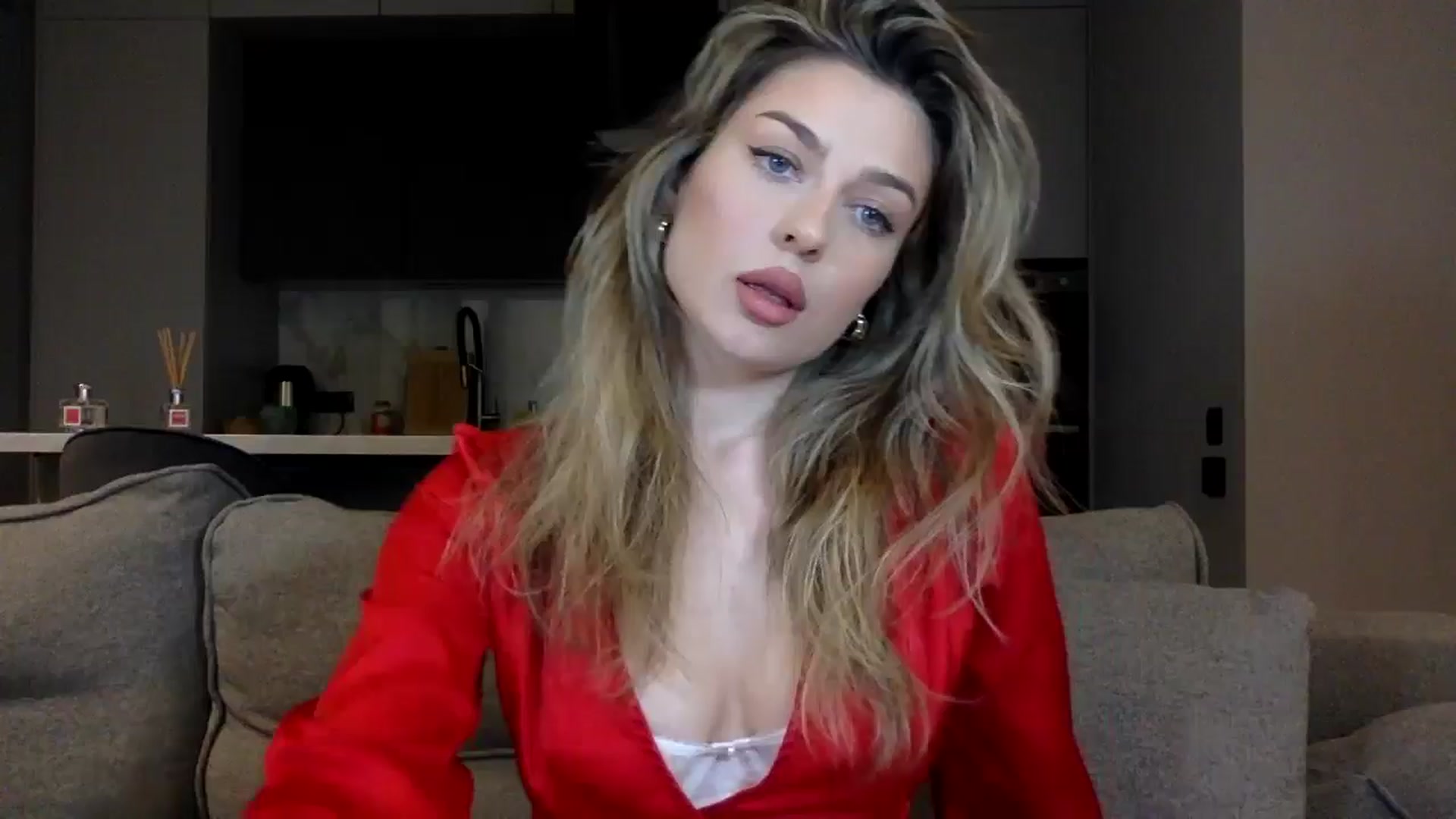 Gallery image thumbnail from SindiMoon's myfreecams stream on, 05/13/2024, 01:15 image 1 of 20
