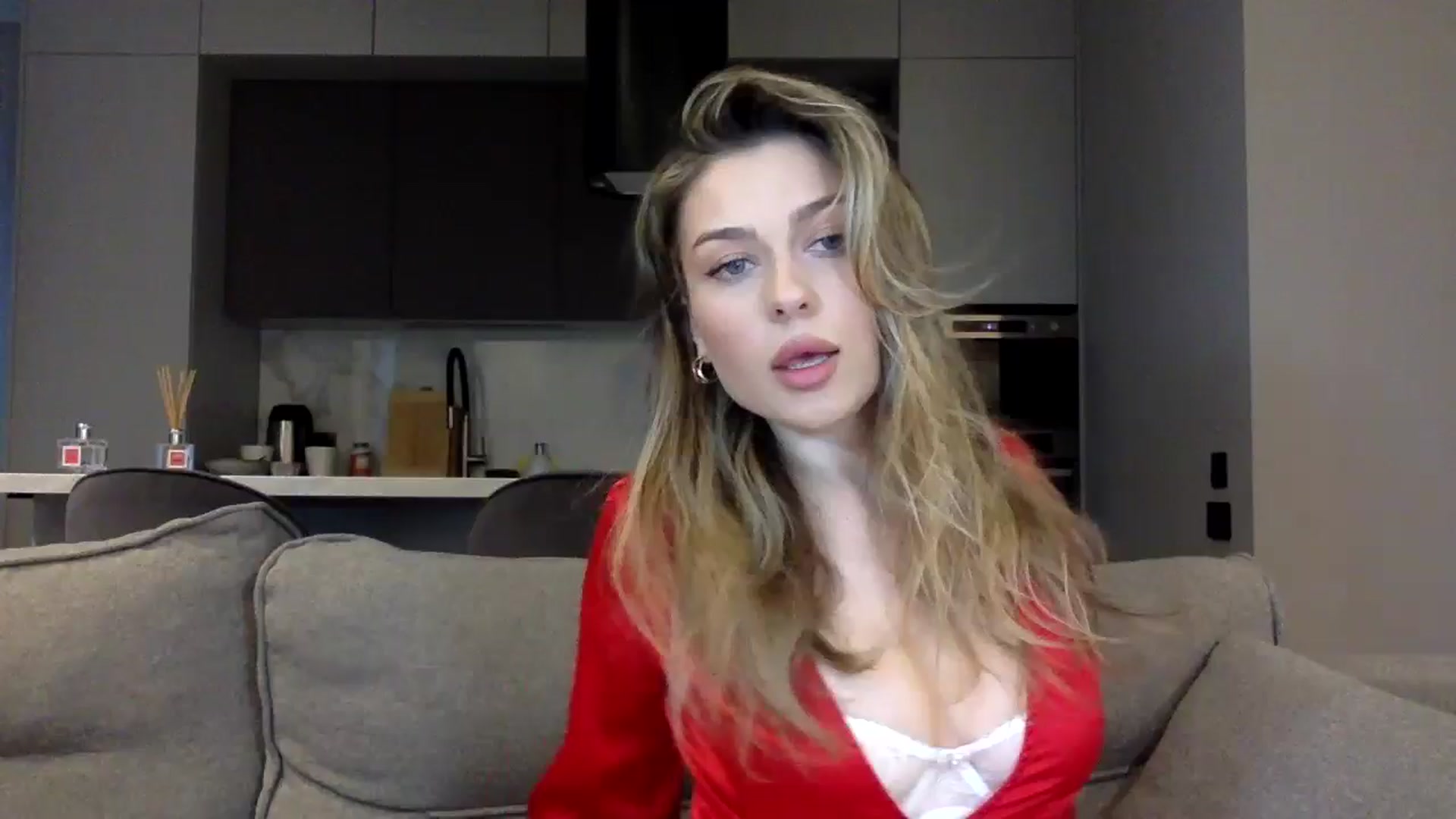 Gallery image thumbnail from SindiMoon's myfreecams stream on, 05/14/2024, 15:17 image 19 of 20