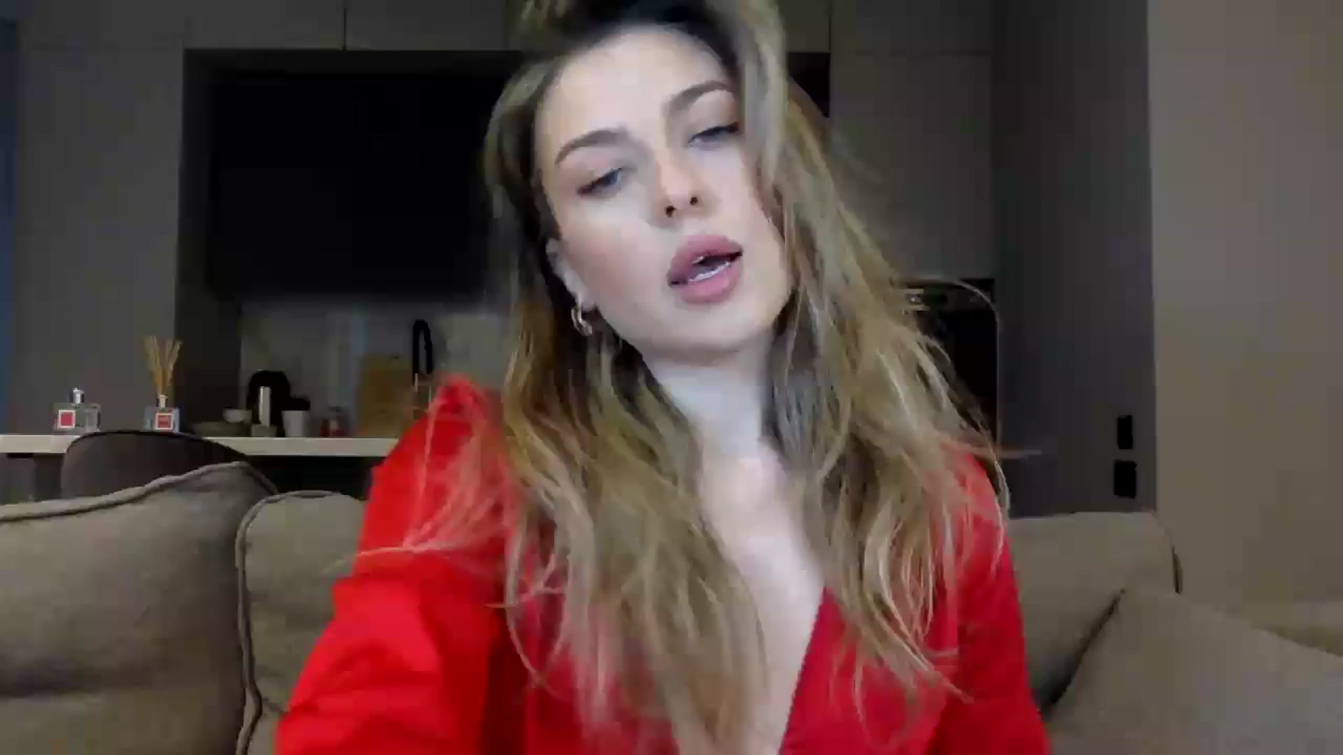 Gallery image thumbnail from SindiMoon's myfreecams stream on, 05/14/2024, 15:17 image 12 of 20